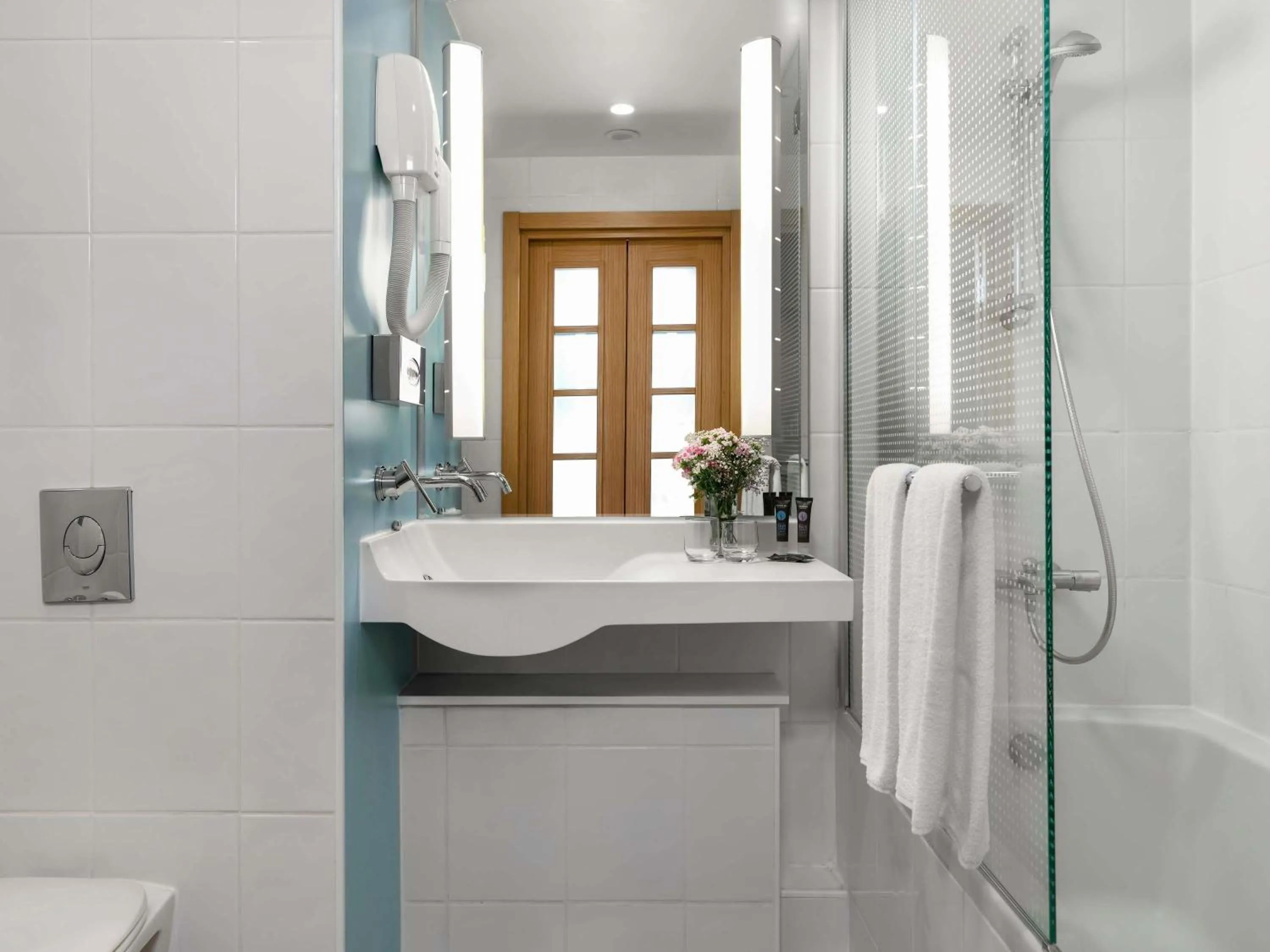 Bedroom in Novotel Trabzon