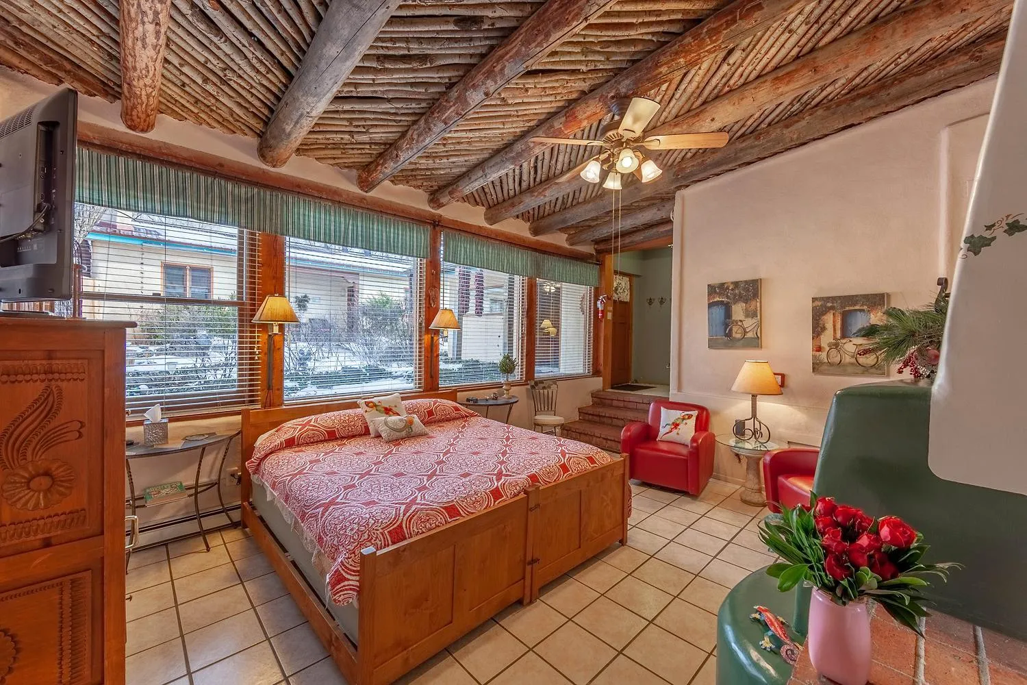 Bed in Dreamcatcher B&B