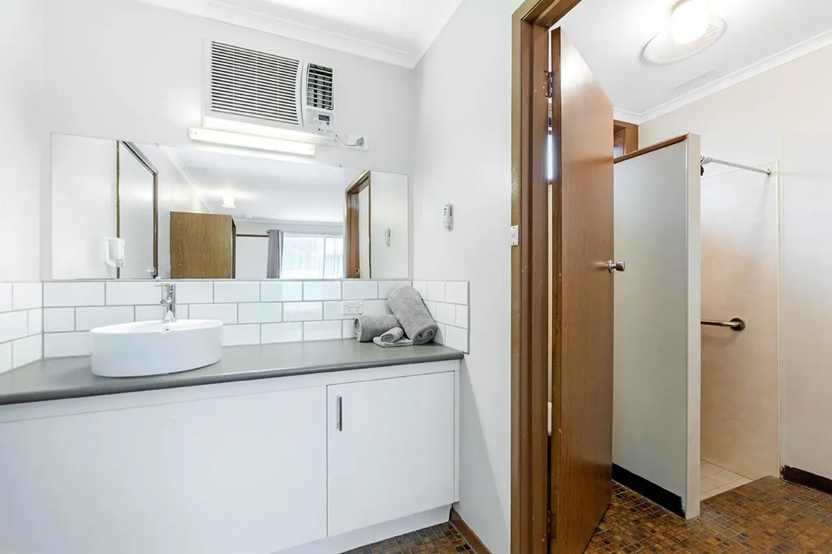 Bathroom in Admella Motel