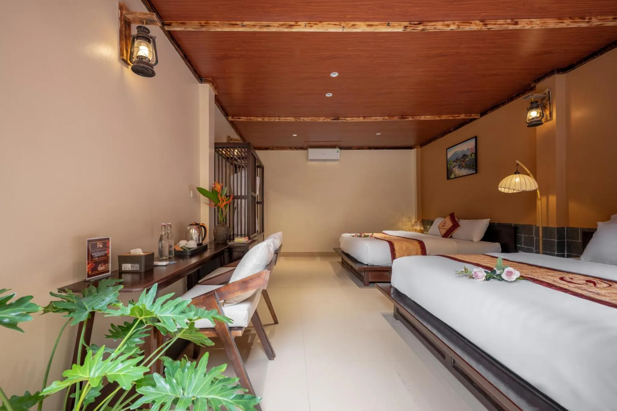 Photo of the whole room, Bed in Tam Coc Luxury Homestay