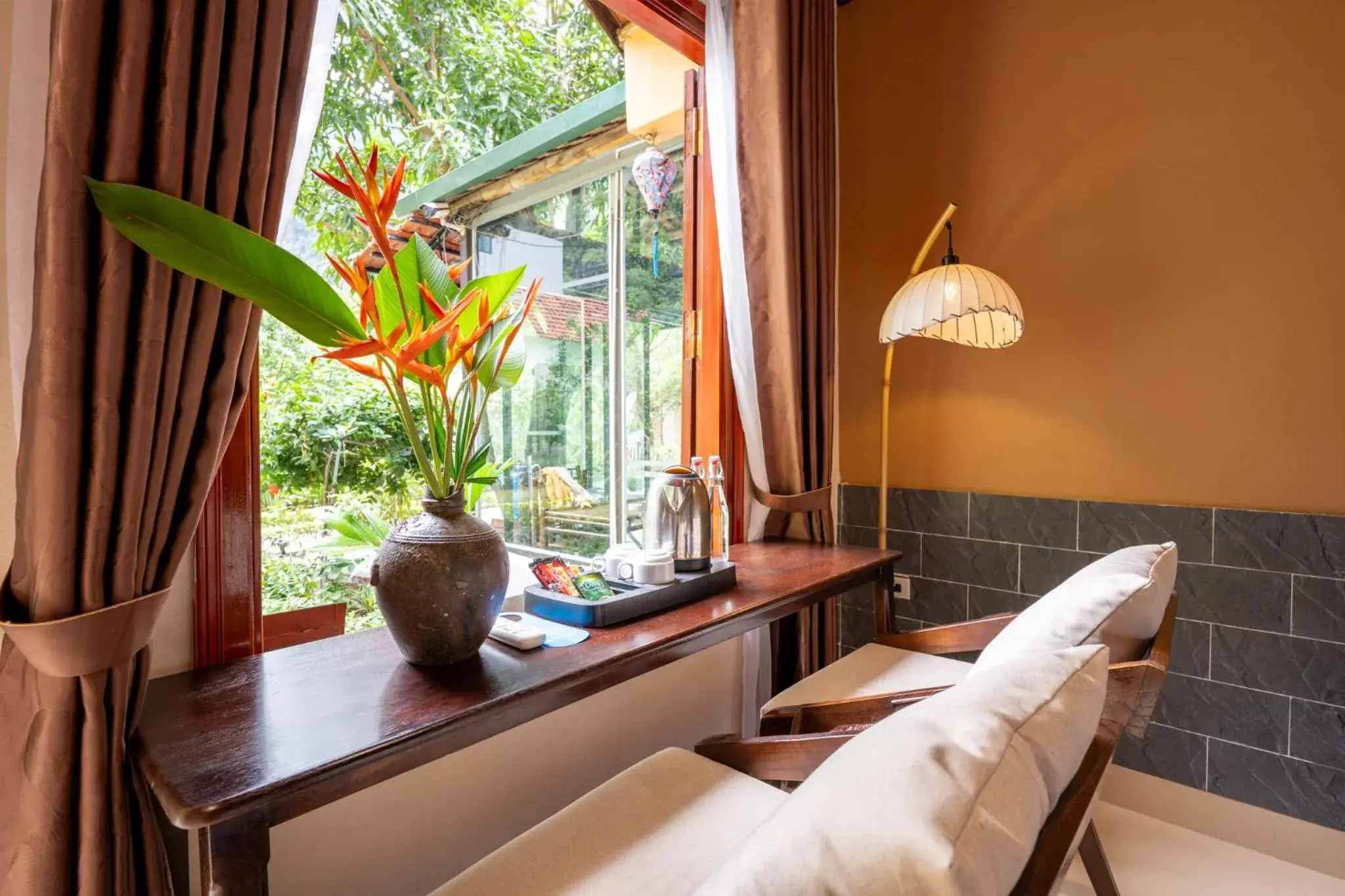 Double Room with Mountain View in Tam Coc Luxury Homestay Double Room with Mountain View in Tam Coc Luxury Homestay