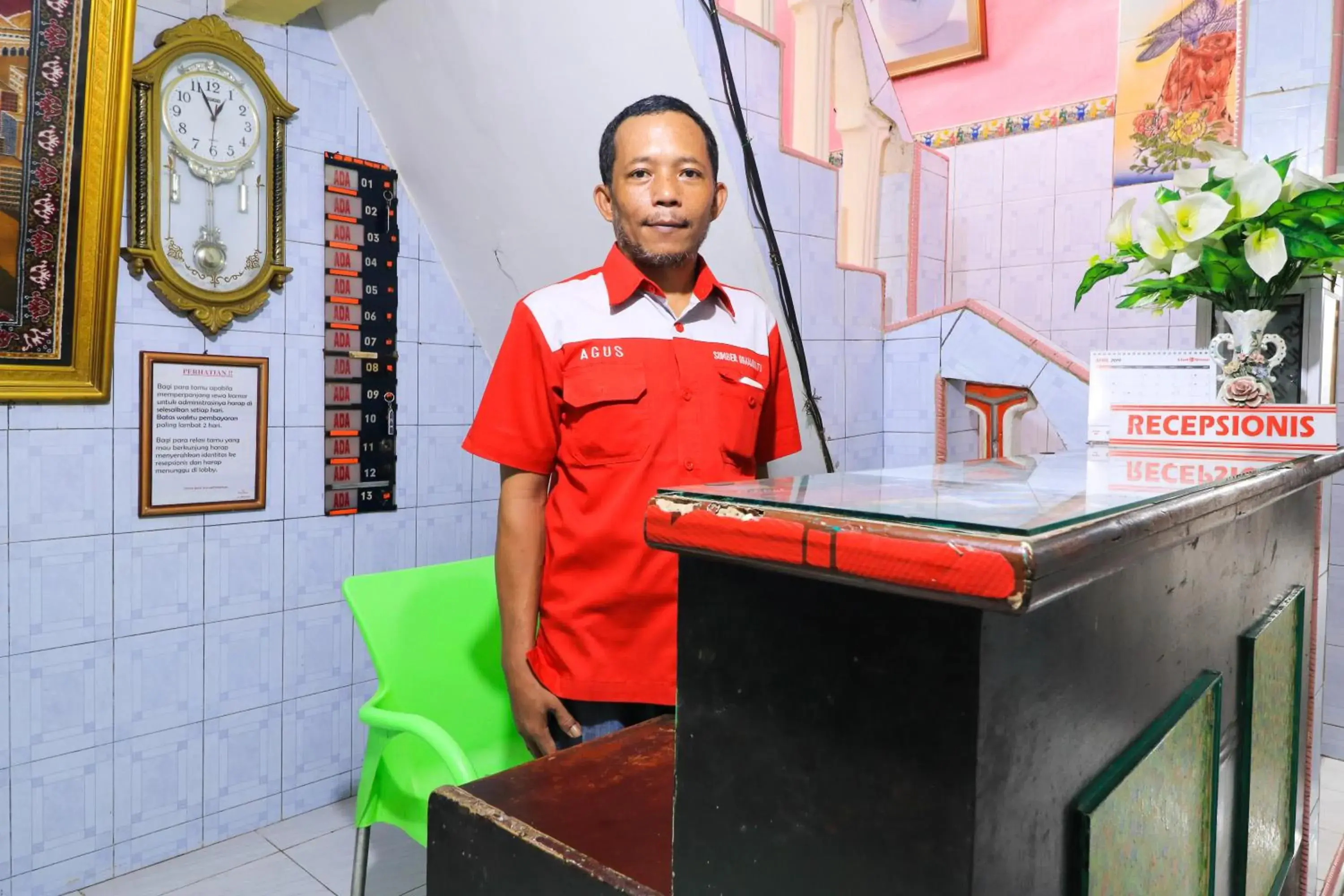 Lobby or reception in Dharmawati Homestay Syariah at Terminal Purabaya Lobby or reception in Dharmawati Homestay Syariah at Terminal Purabaya