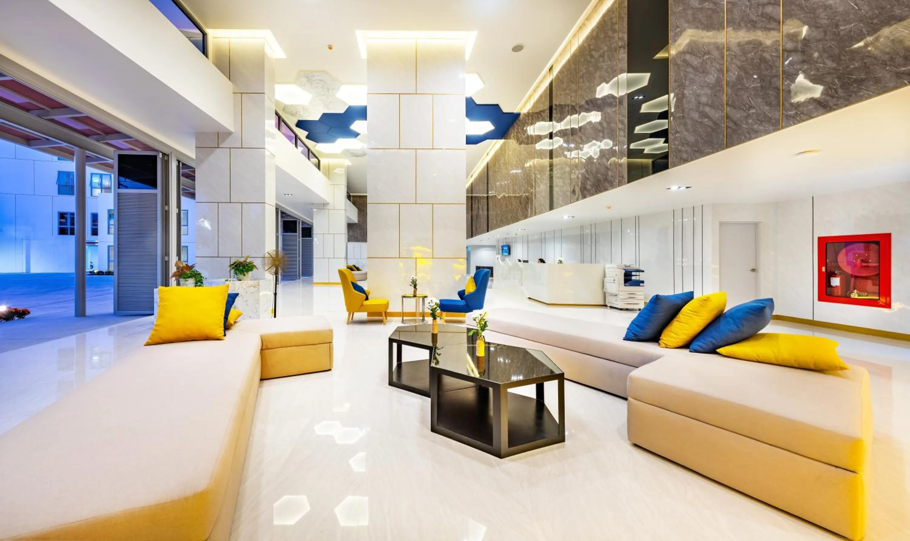 Lobby or reception in Beehive Boutique Hotel Phuket