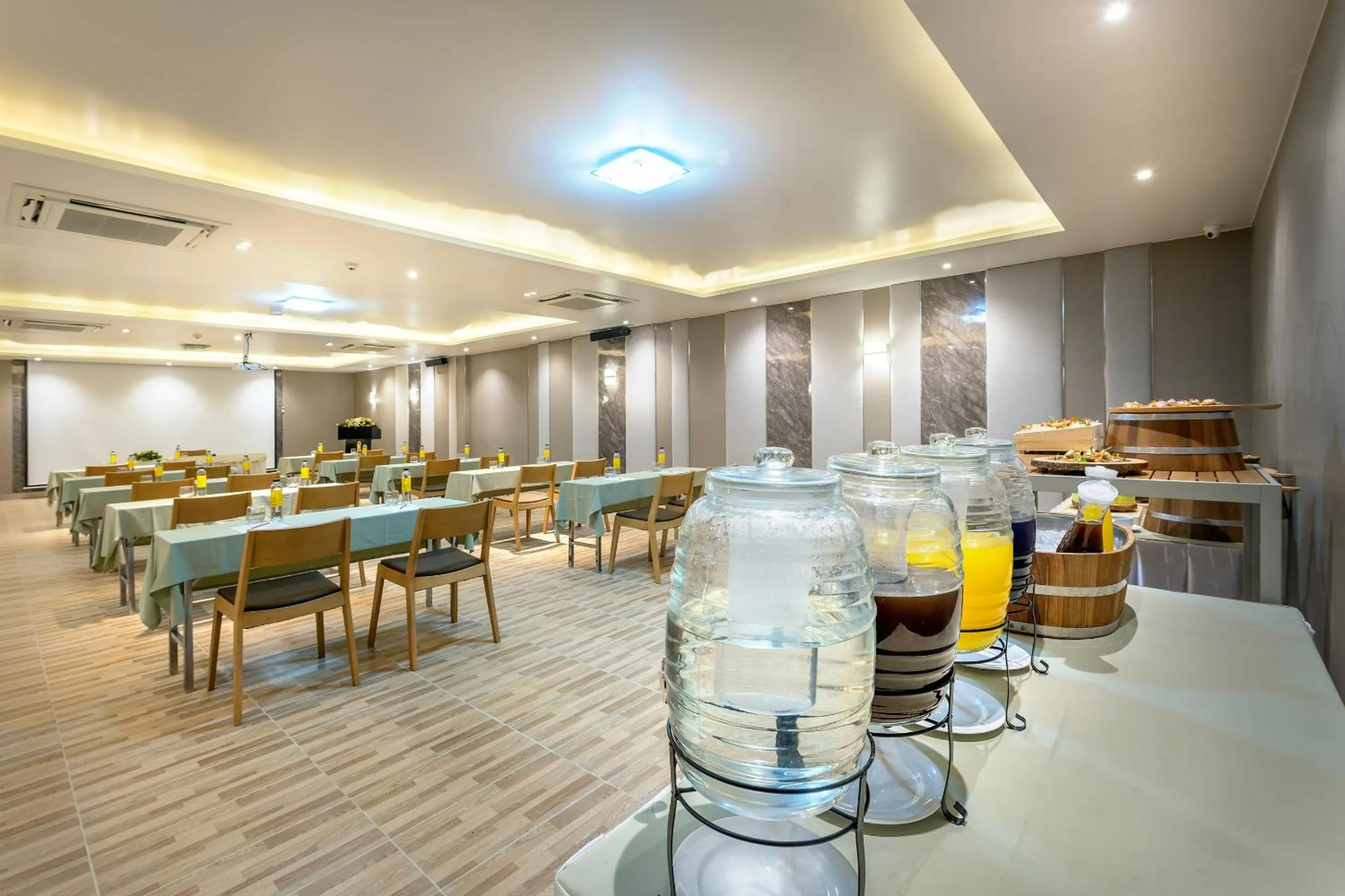 Meeting/conference room in Beehive Boutique Hotel Phuket