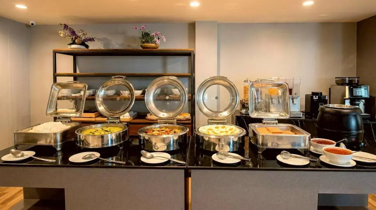 Breakfast in Beehive Boutique Hotel Phuket Breakfast in Beehive Boutique Hotel Phuket