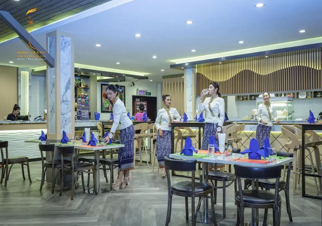 Asian breakfast in Savan Resorts Asian breakfast in Savan Resorts