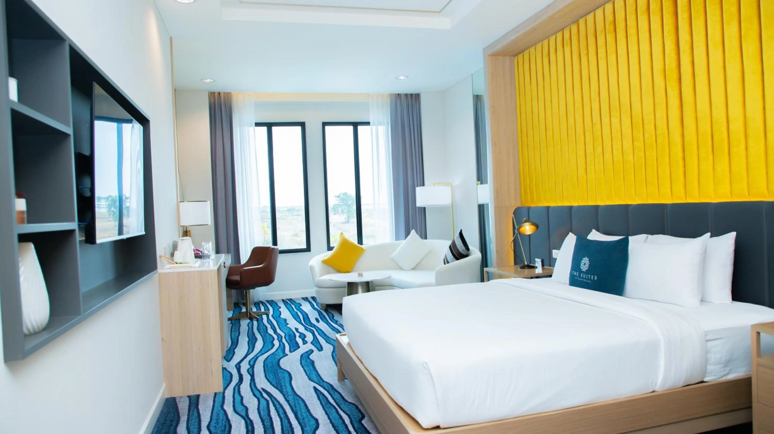 TV and multimedia, Bed in Savan Resorts