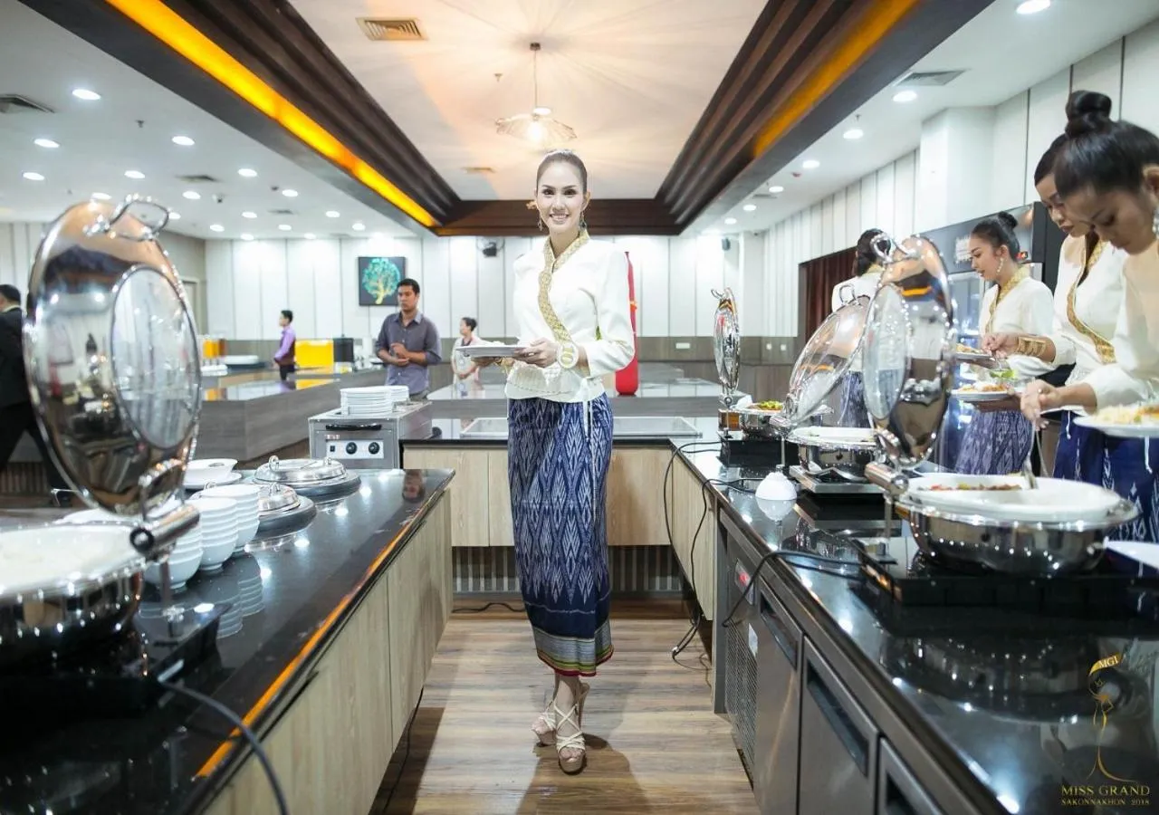 Meals in Savan Resorts