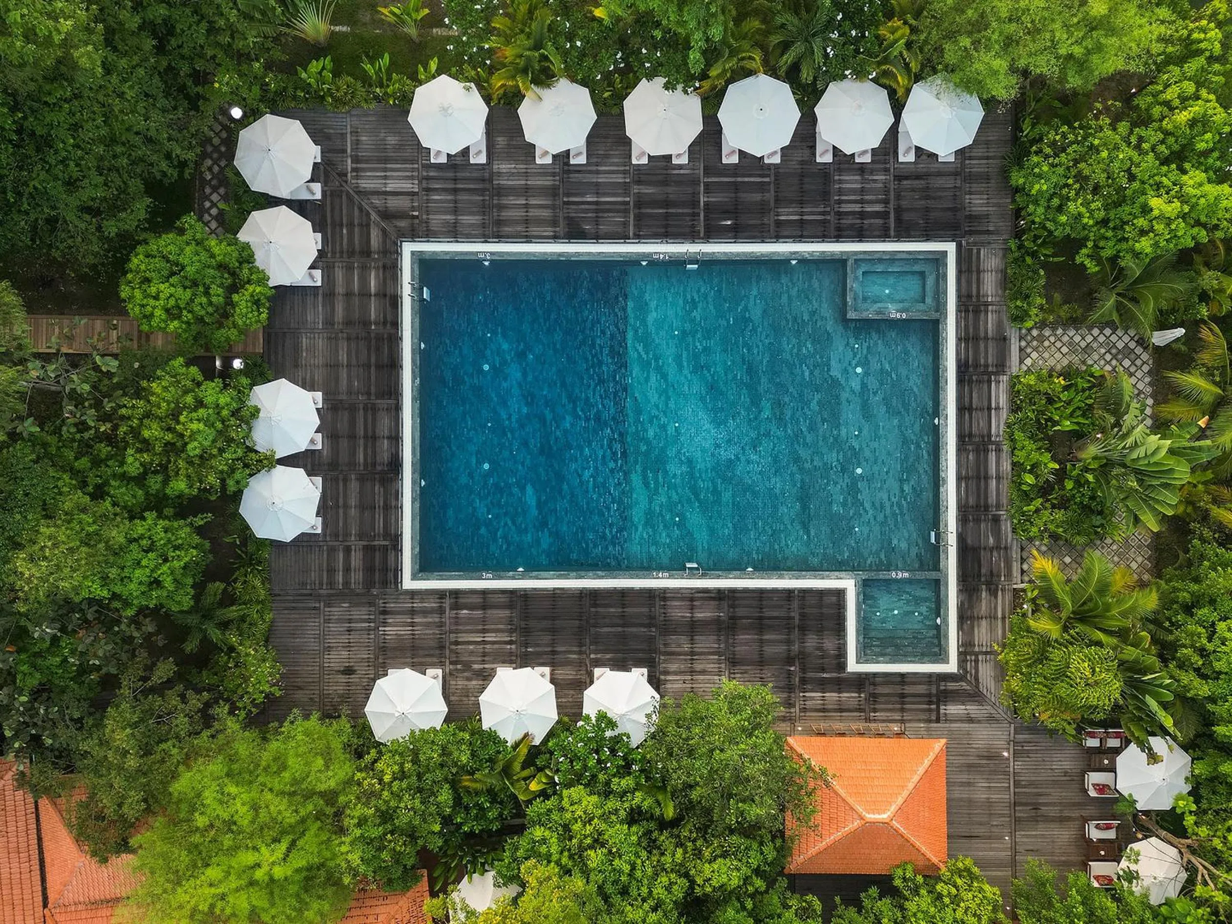 Swimming pool in Farmhouse Resort & Spa