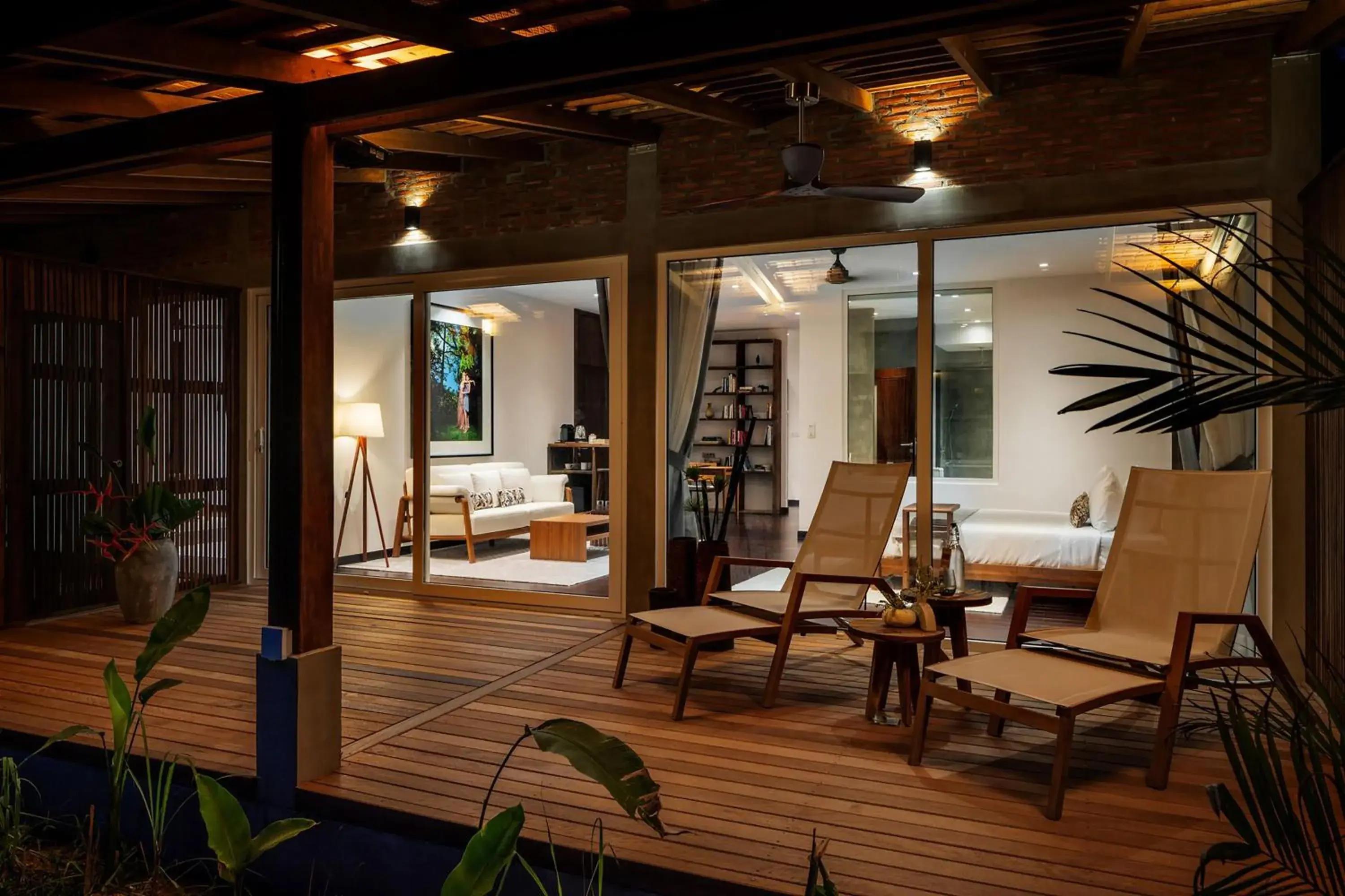 Luxury Bungalow Suites in Farmhouse Resort & Spa Luxury Bungalow Suites in Farmhouse Resort & Spa