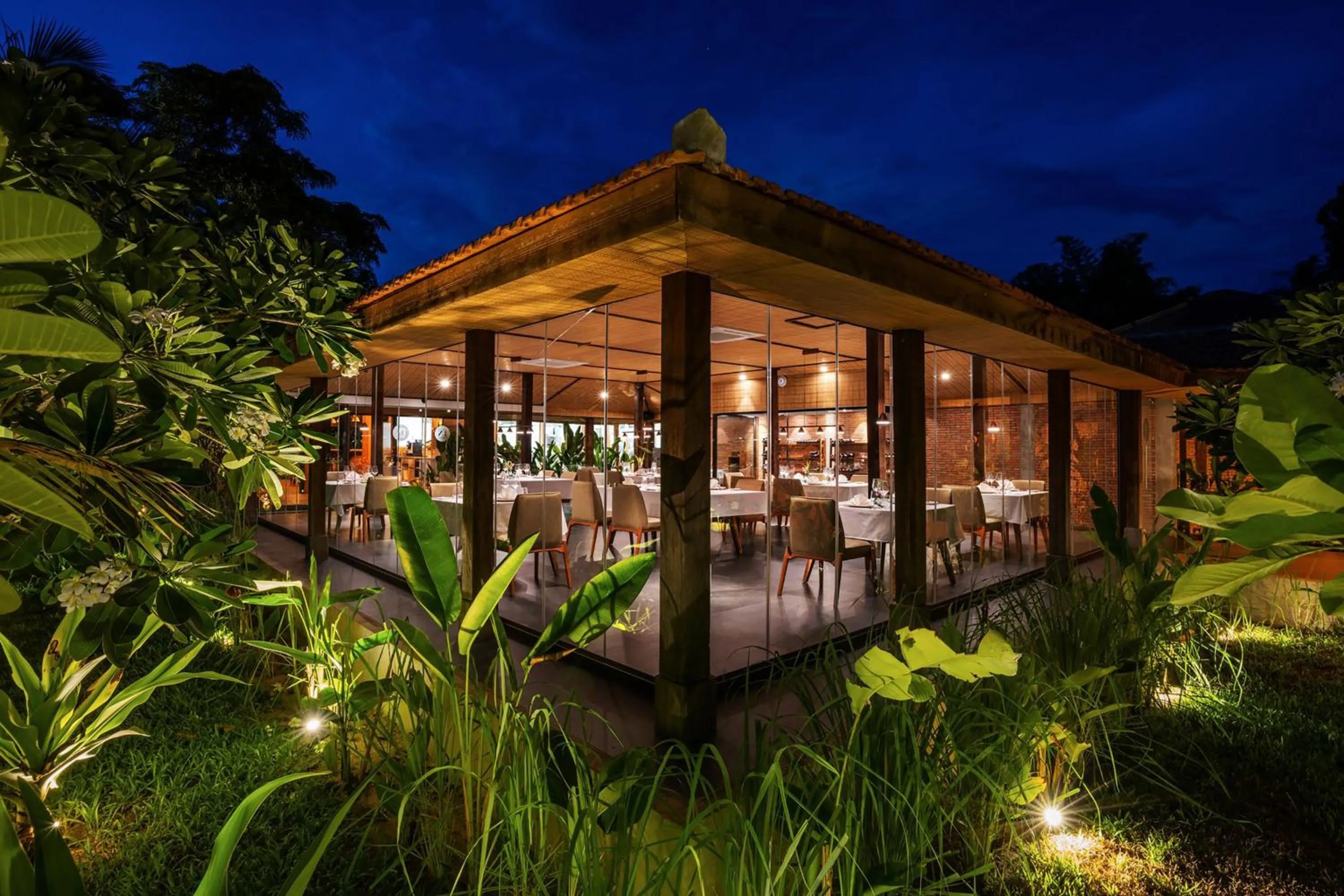 Dining area in Farmhouse Resort & Spa