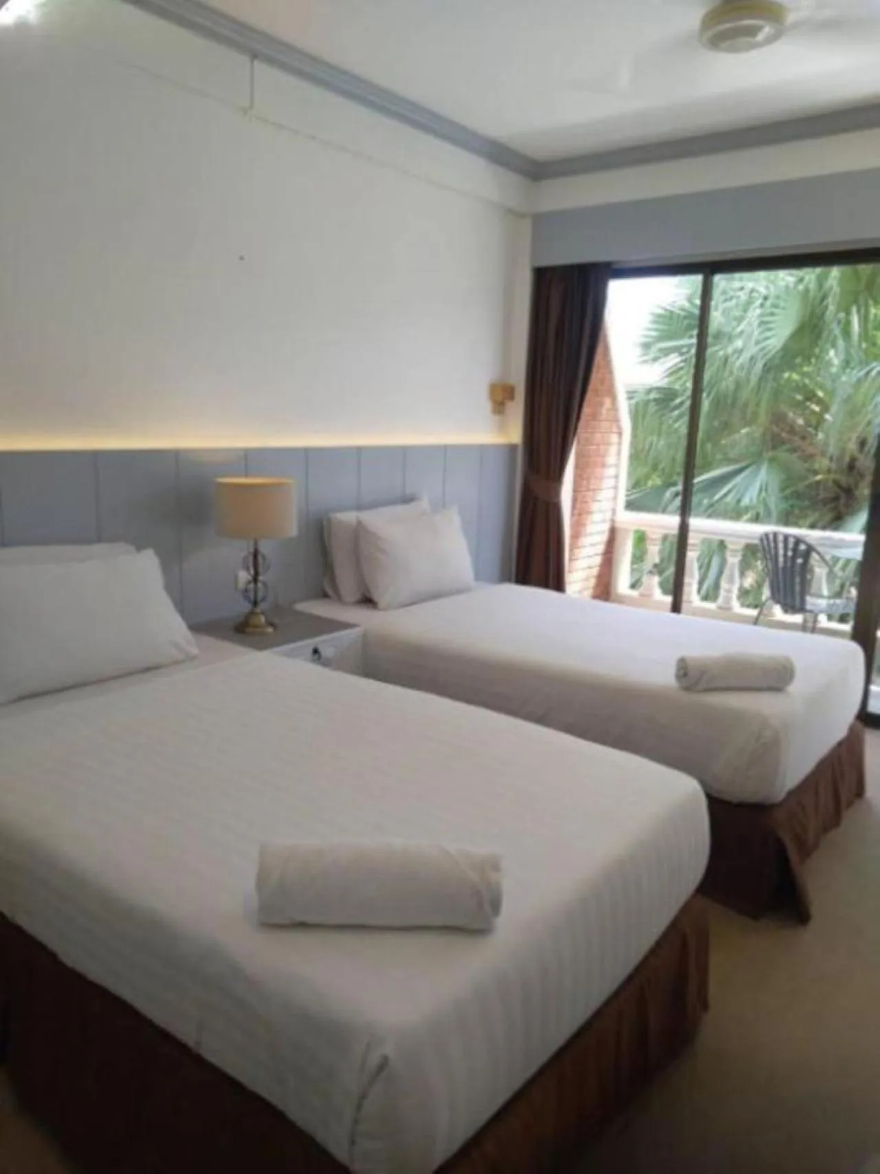 Bed in Garden Home Kata