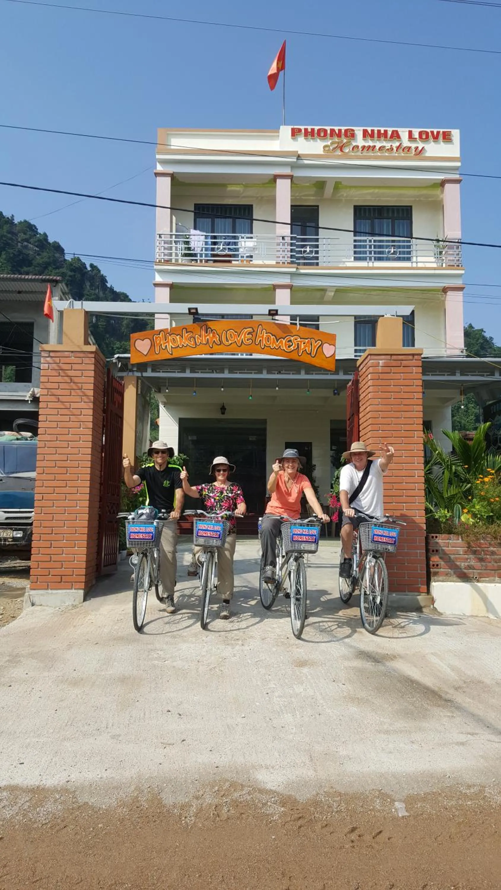 Facade/entrance in Phong Nha Love Homestay