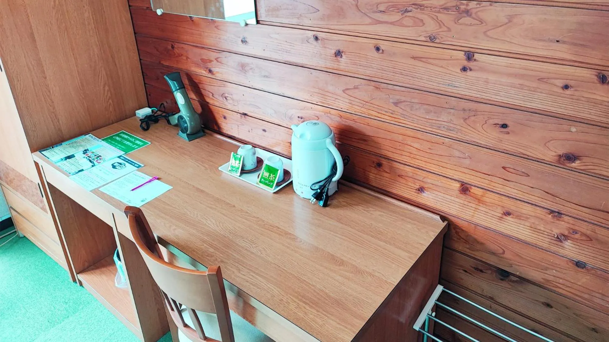 Photo of the whole room in Hotel Frontier