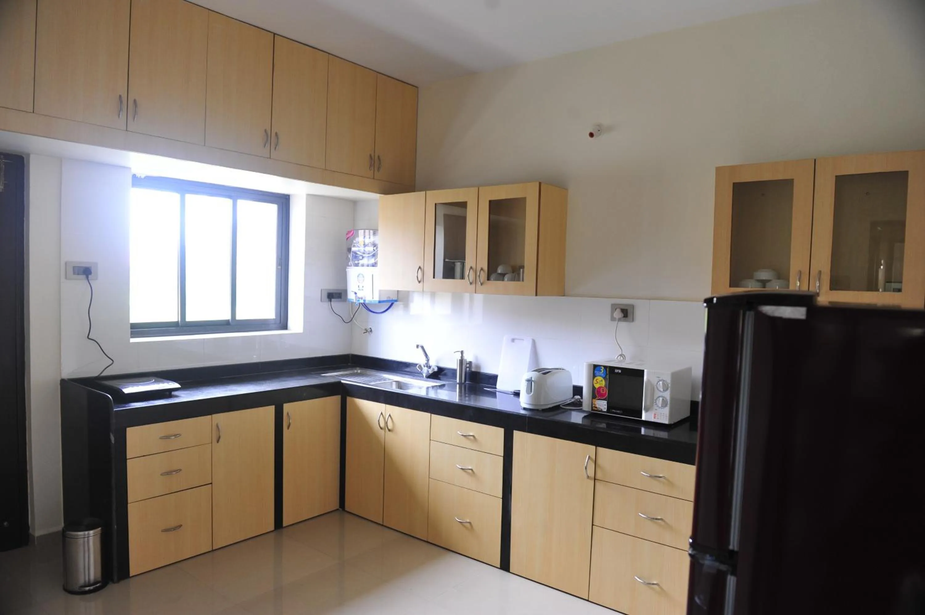 Kitchen or kitchenette in Golden Tulip Candolim, Goa