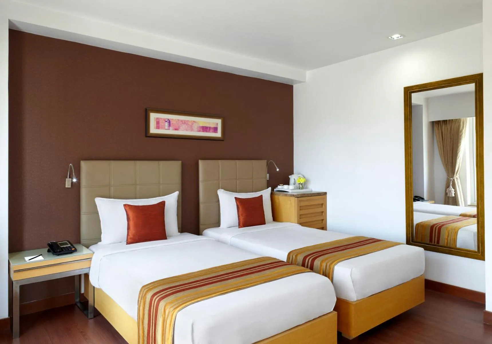 Bed in Hotel Suba Star Ahmedabad