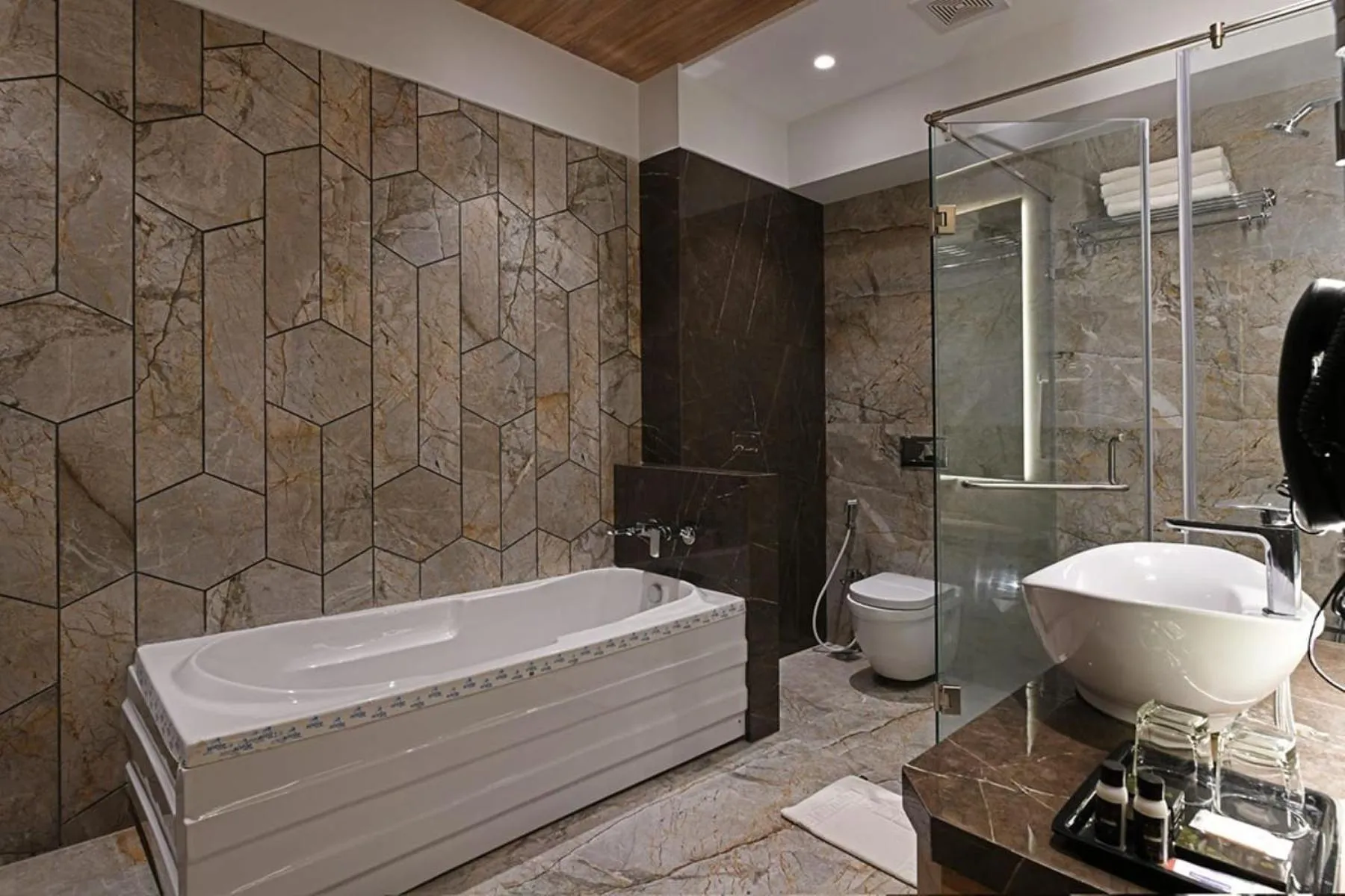 Bathroom in Hotel Suba Star Ahmedabad