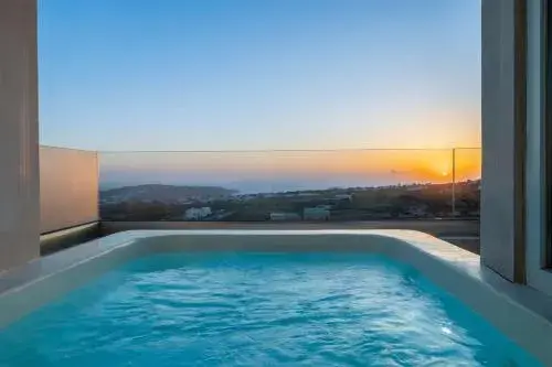 Heated Jacuzzi Cozy Apartment and Panoramic Views Heated Jacuzzi Cozy Apartment and Panoramic Views