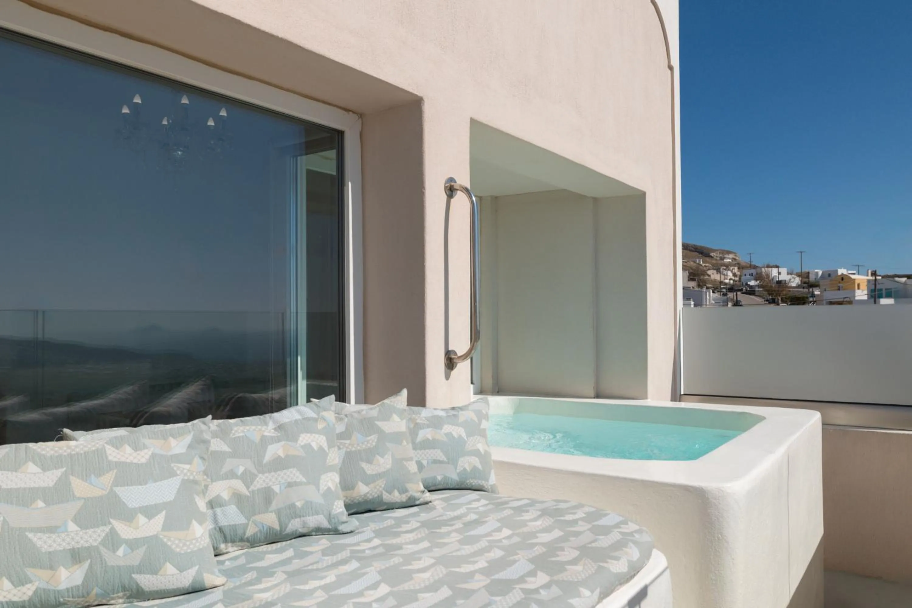 Hot Tub in Heated Jacuzzi Cozy Apartment and Panoramic Views