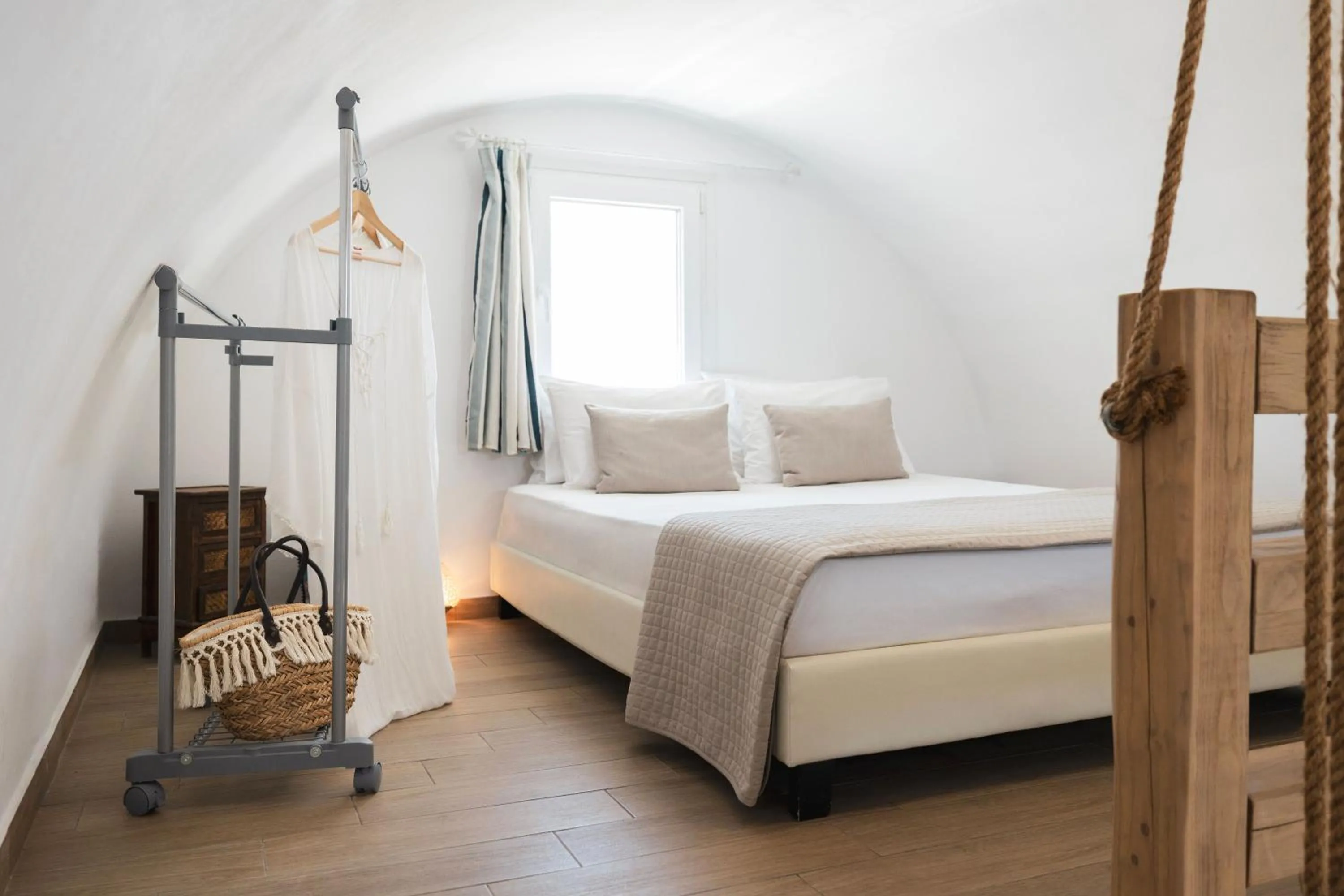 Bedroom, Bed in Heated Jacuzzi Cozy Apartment and Panoramic Views