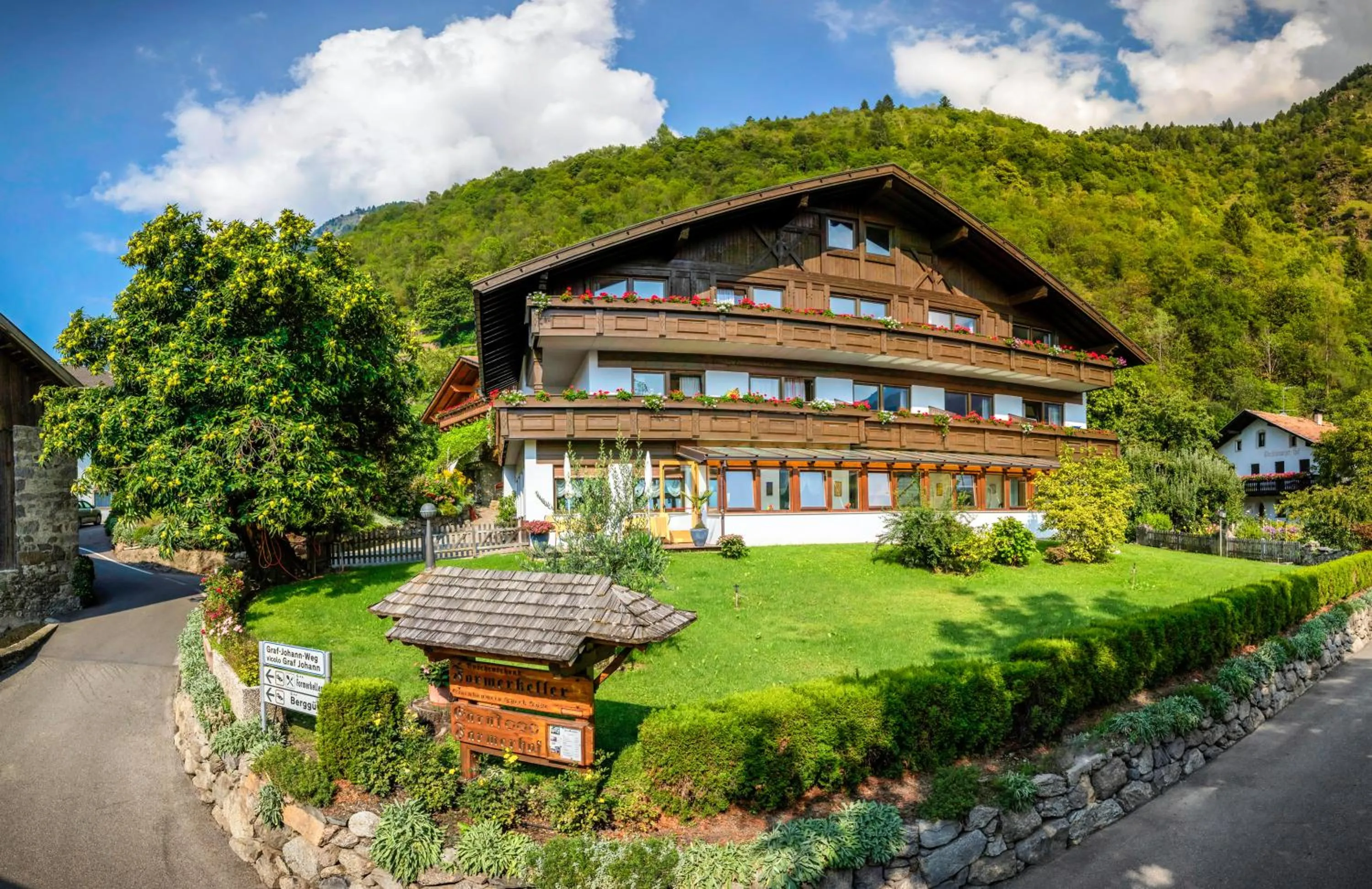 Property building in Garni-Hotel Farmerhof
