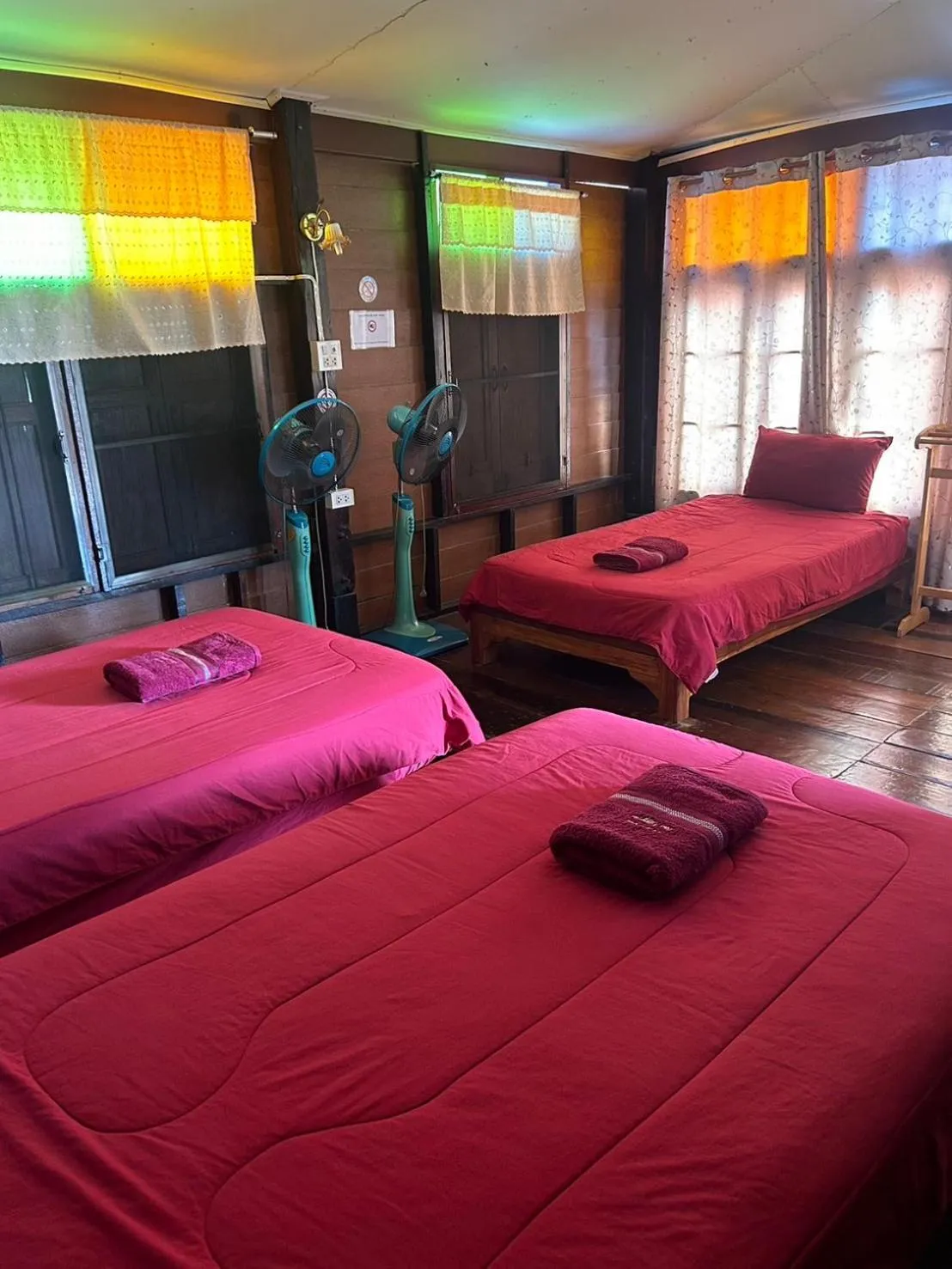 Bed in Baan Are Gong Riverside Homestay