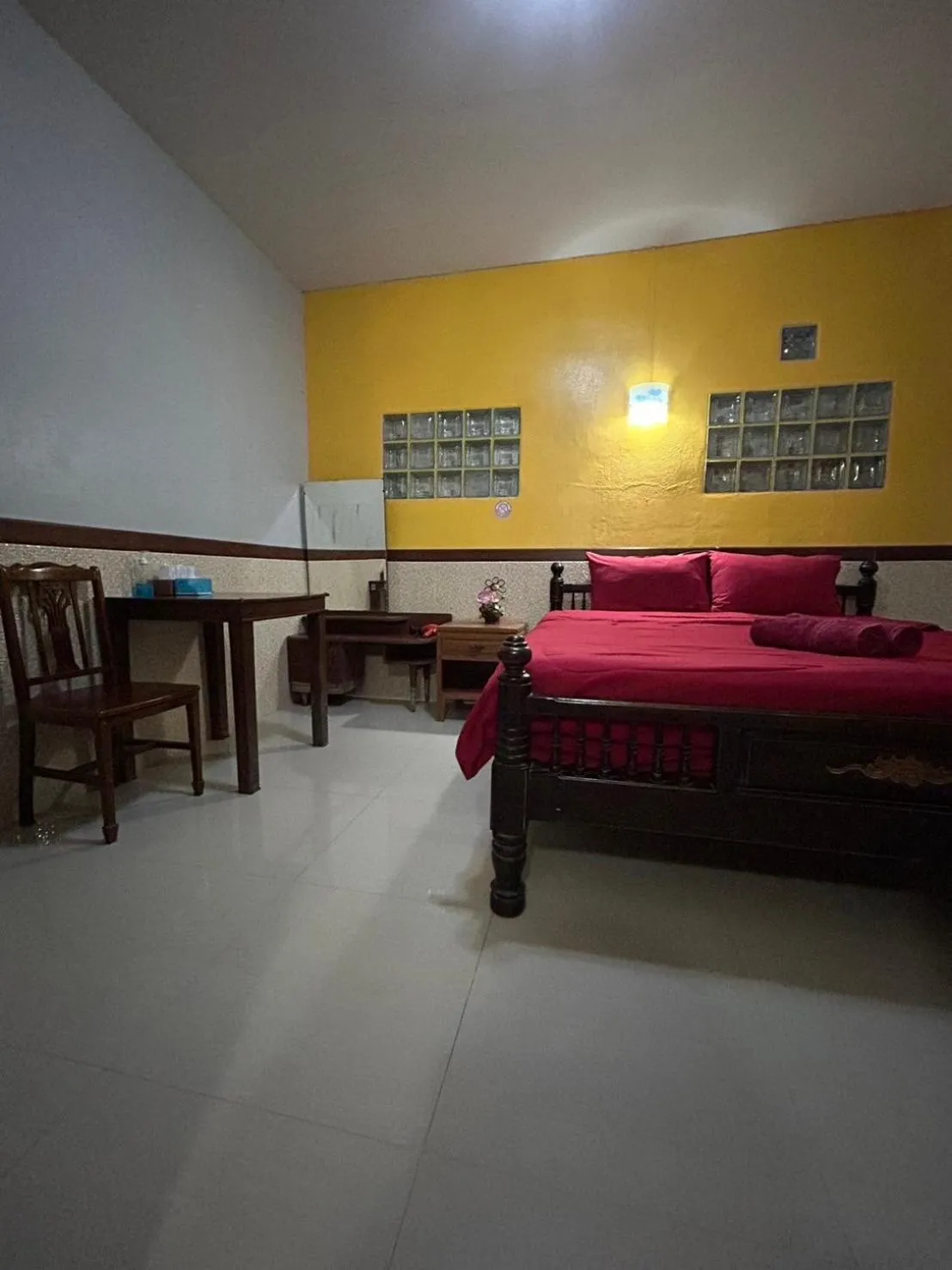 Bed in Baan Are Gong Riverside Homestay