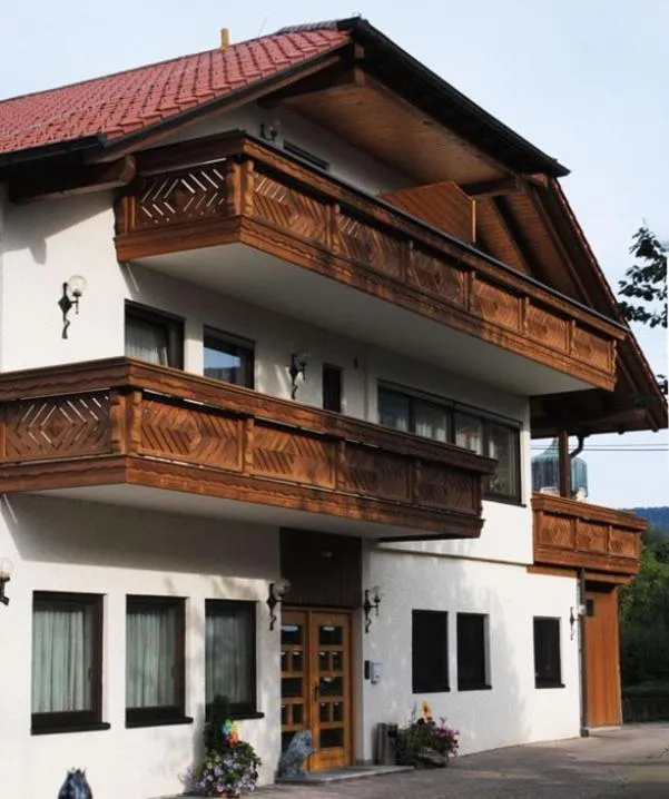 Facade/entrance in Gasthof-Hotel-Löwen