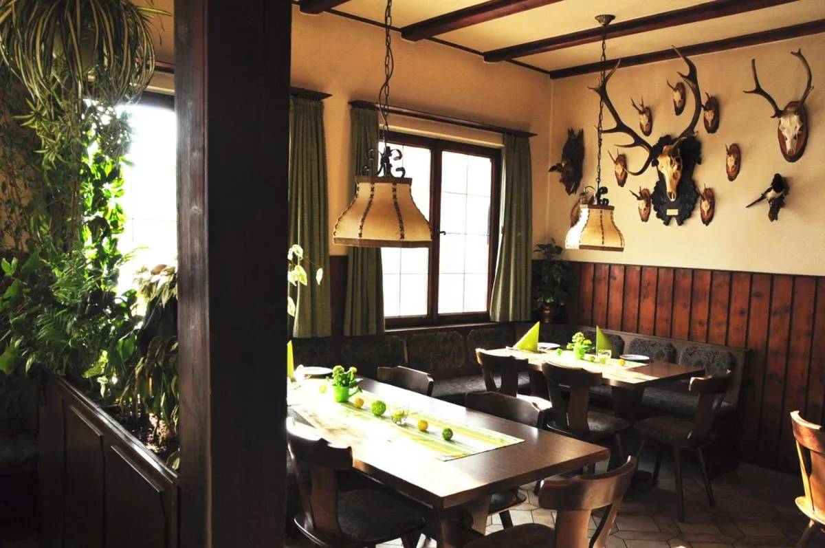 Restaurant/places to eat in Gasthof-Hotel-Löwen
