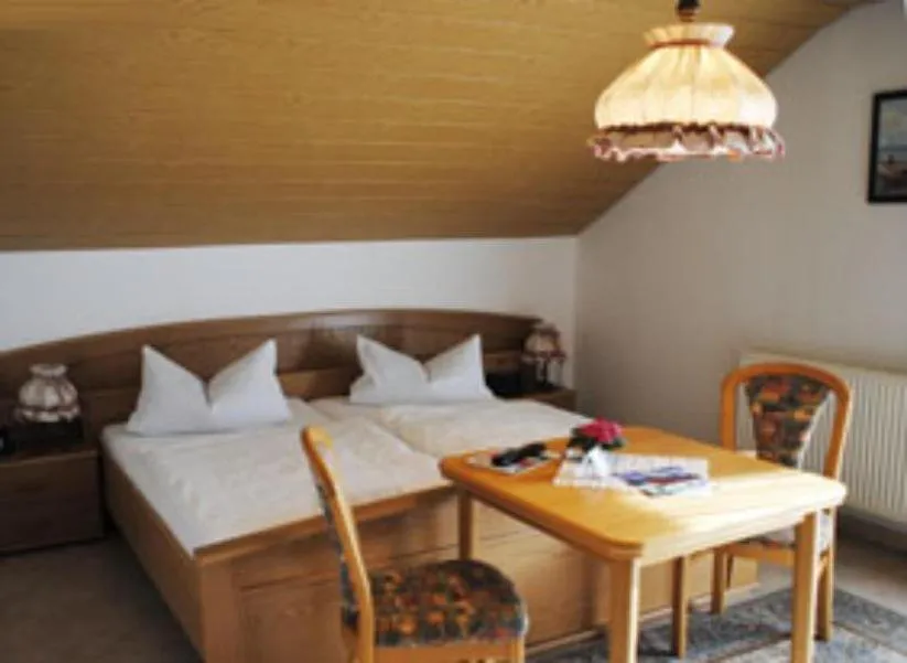 Bed in Gasthof-Hotel-Löwen