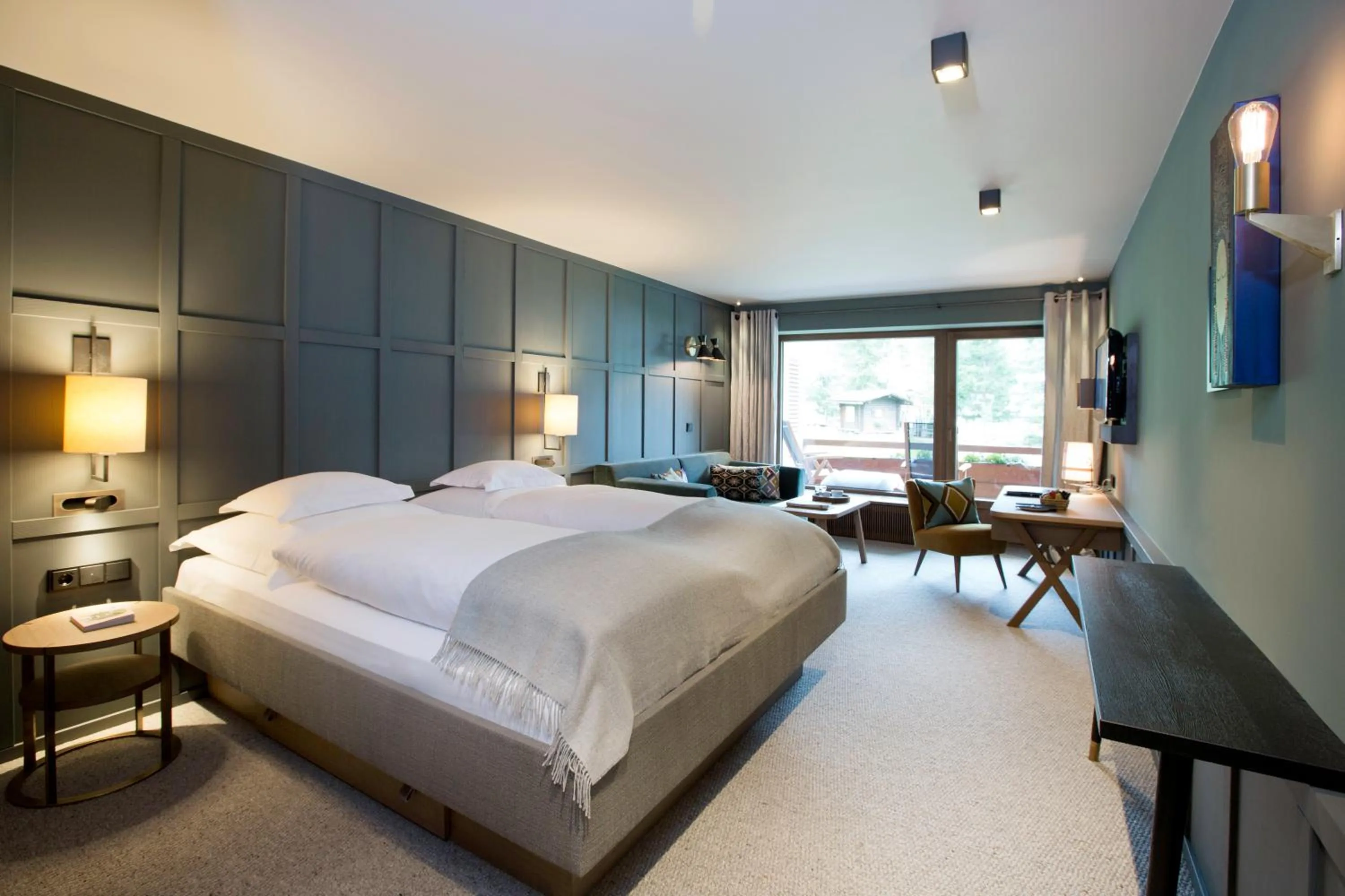 Bedroom, Bed in Hotel Berghof