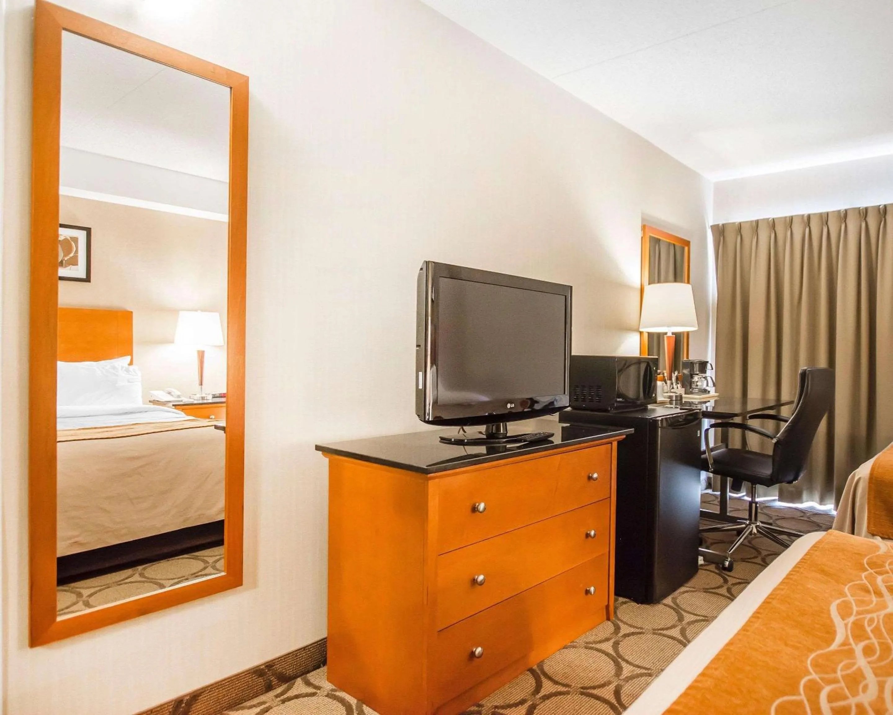 Bedroom, Bed in Comfort Inn