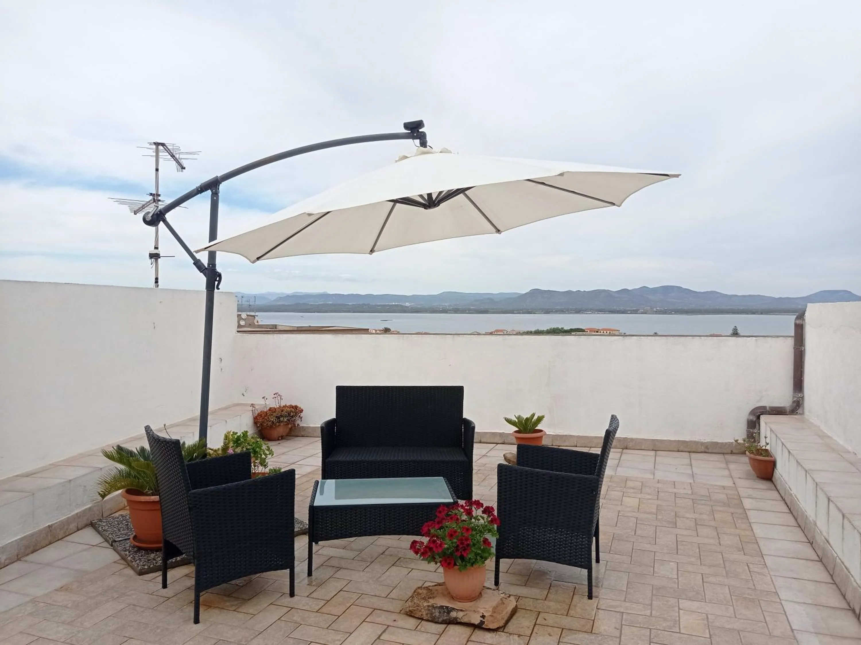 Deluxe Double or Twin Room with Sea View in B&B Belvedere