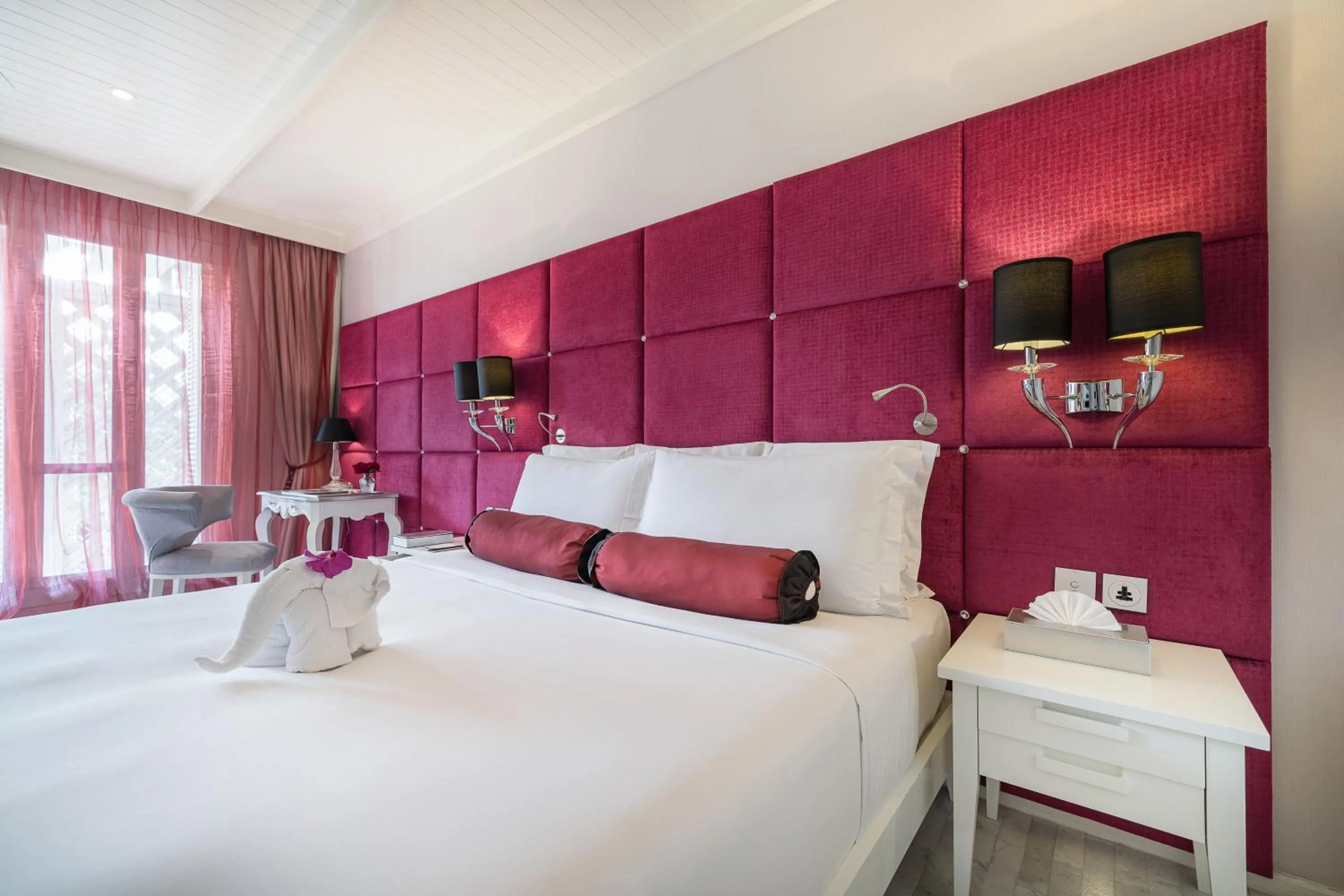 Bed in Hua Chang Heritage Hotel