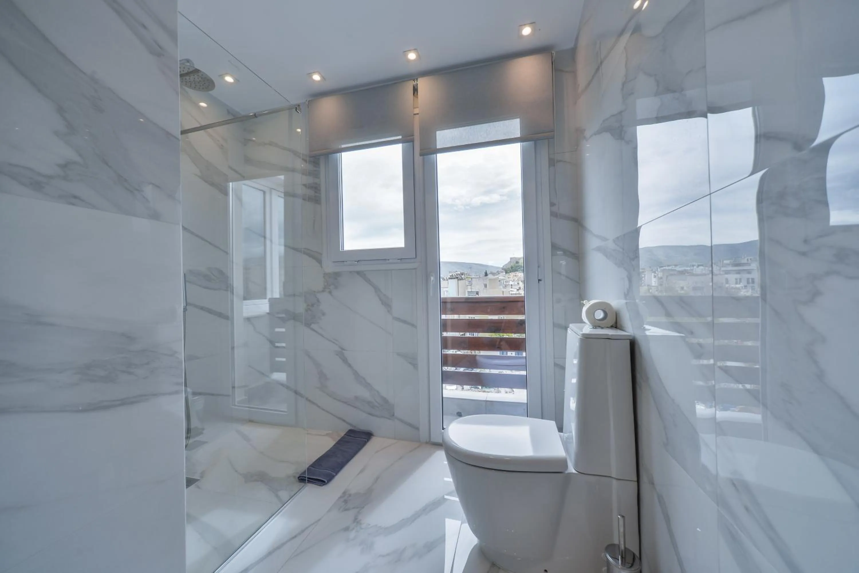 Bathroom in A.P. Acropolis View Apartments