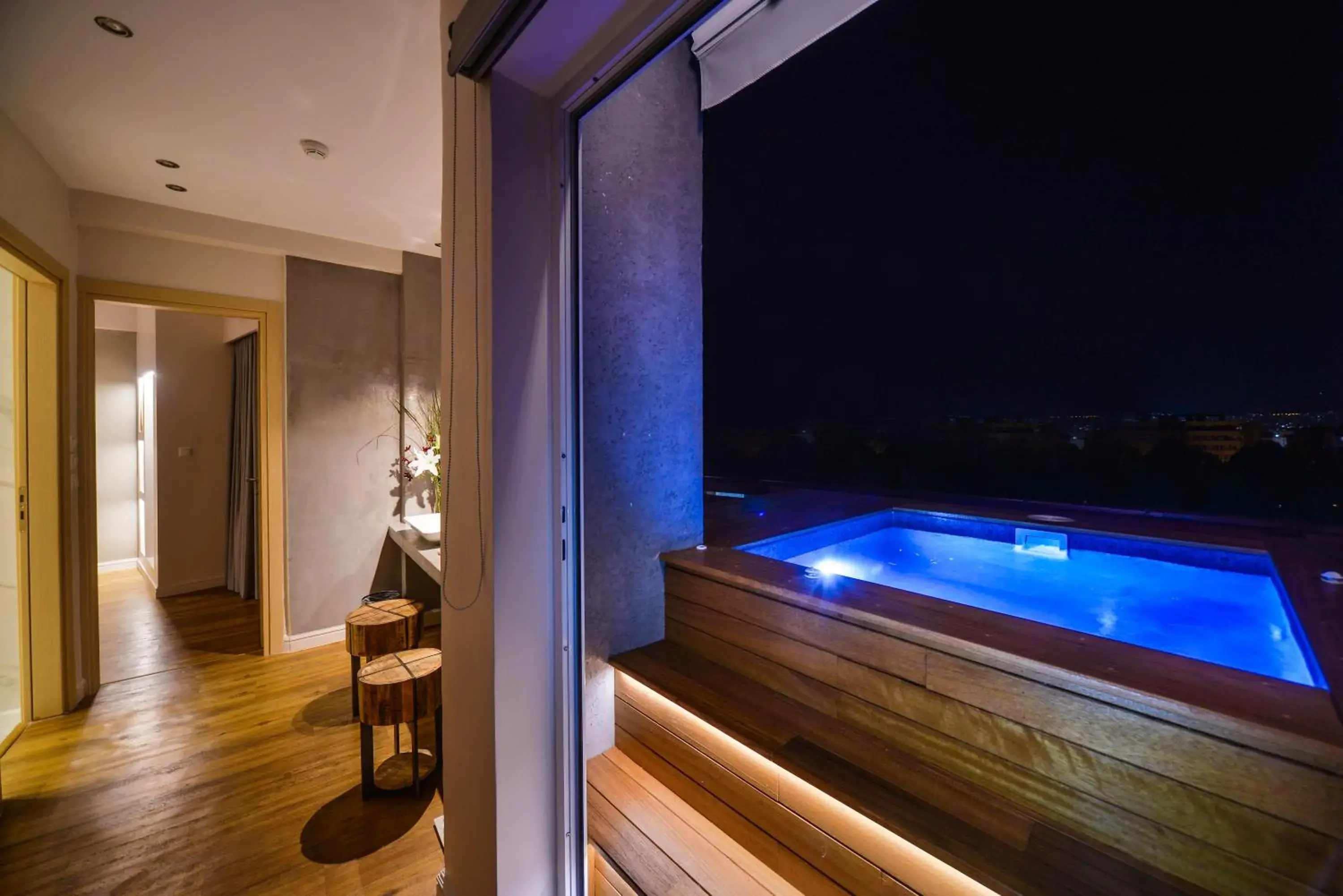 Hot Tub in A.P. Acropolis View Apartments Hot Tub in A.P. Acropolis View Apartments