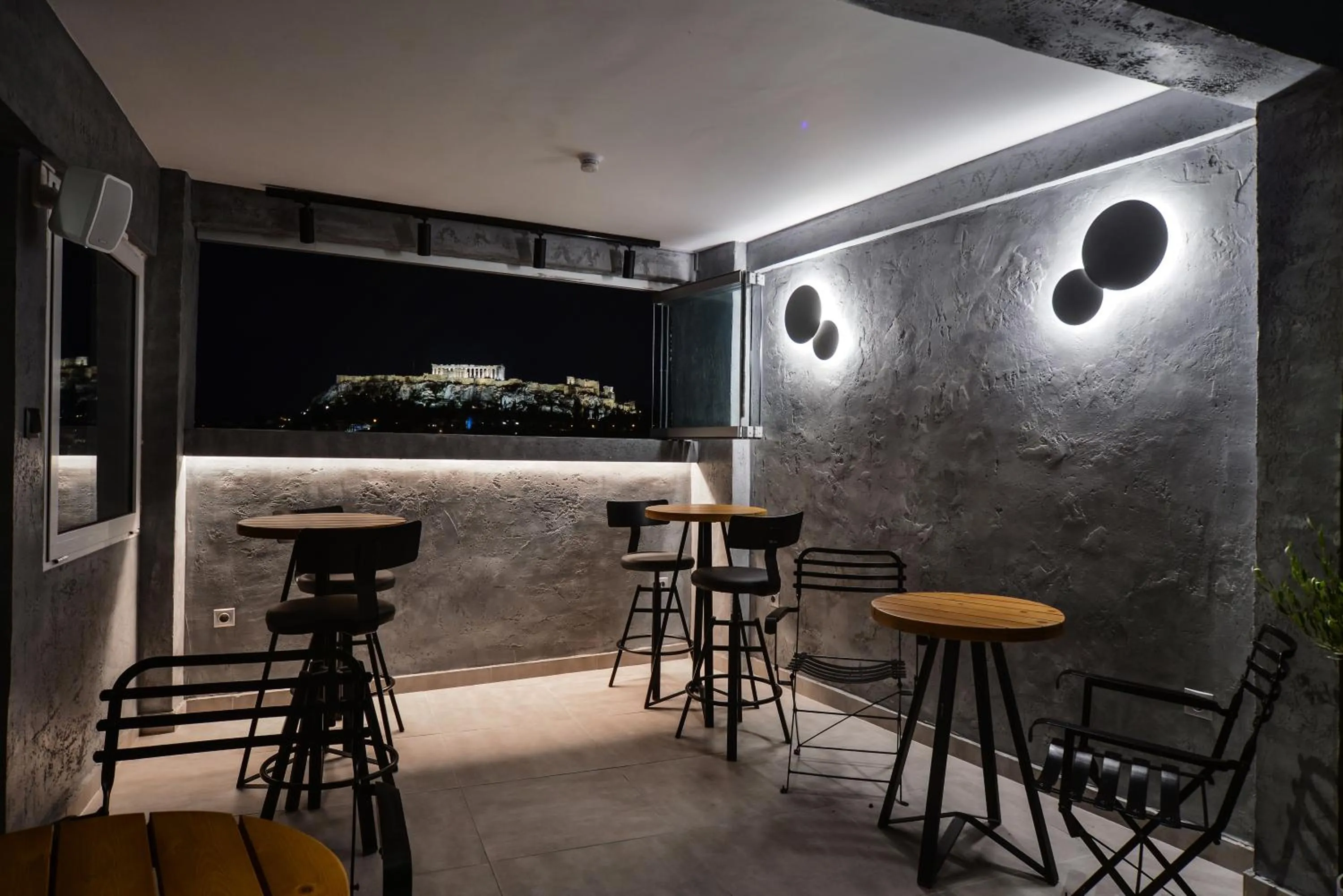 Restaurant/places to eat in A.P. Acropolis View Apartments