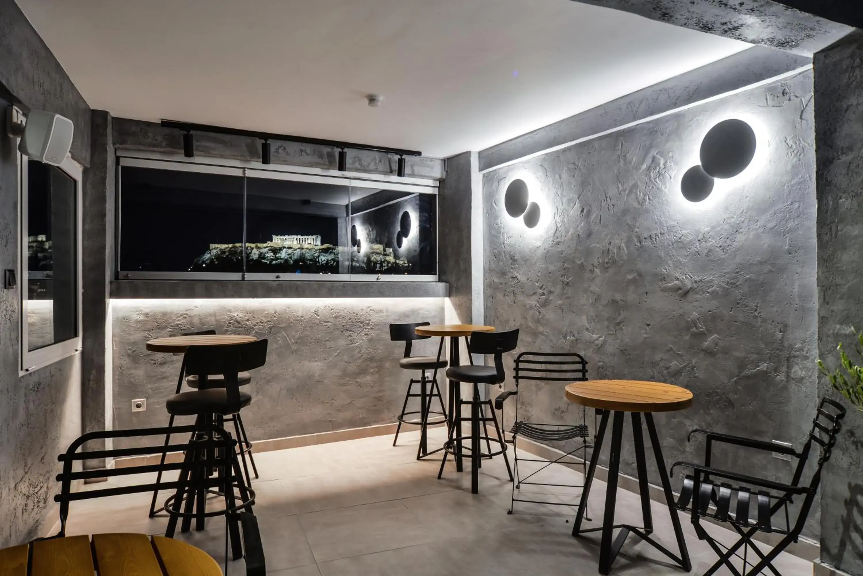 Restaurant/places to eat in A.P. Acropolis View Apartments Restaurant/places to eat in A.P. Acropolis View Apartments