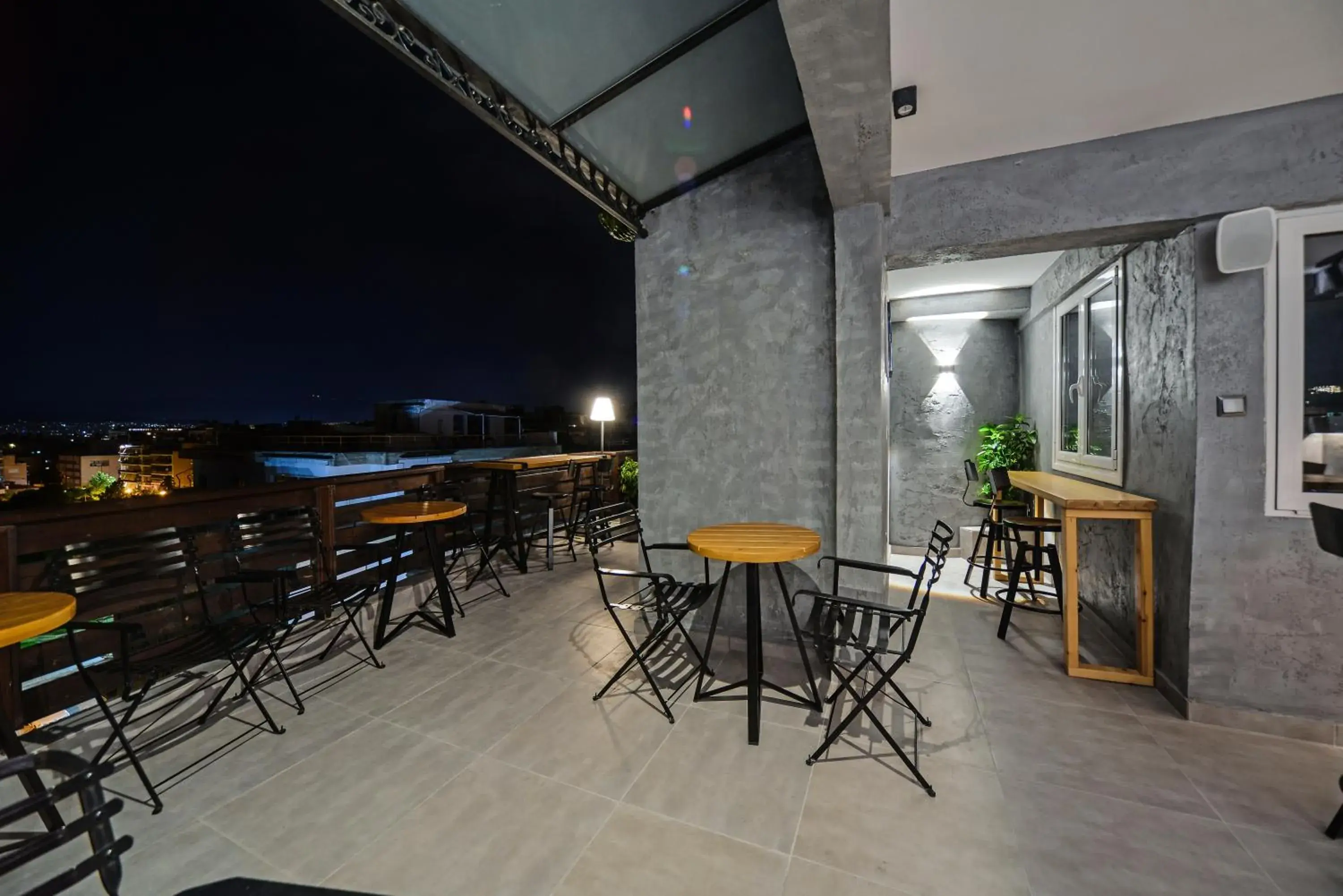 Restaurant/places to eat in A.P. Acropolis View Apartments Restaurant/places to eat in A.P. Acropolis View Apartments