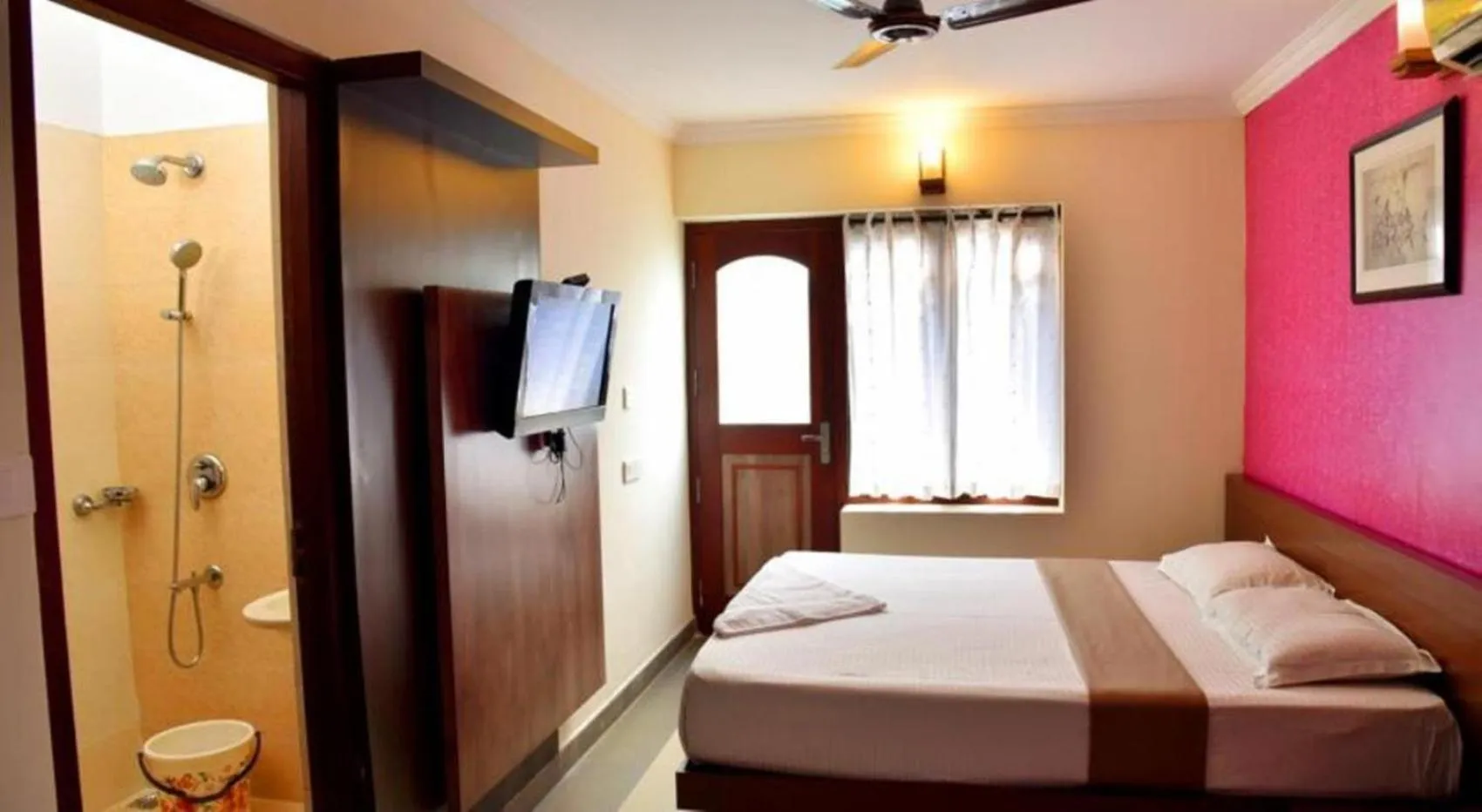 Bed in French Avenue