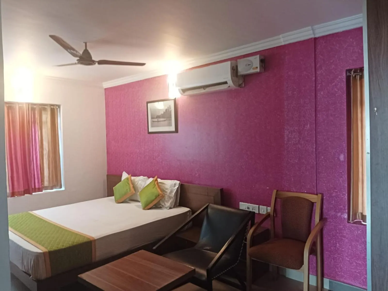 Bed in French Avenue