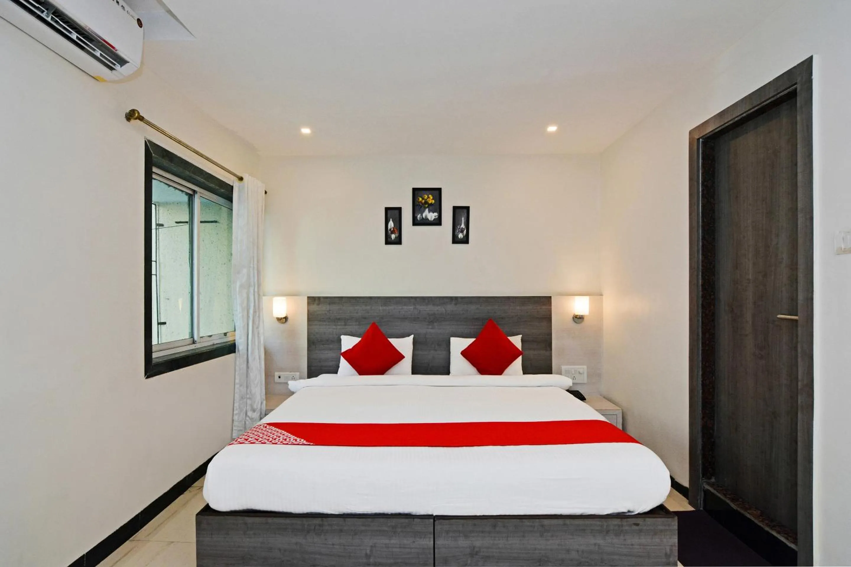 Bedroom, Bed in Hotel O Ashwarya Service Apartment