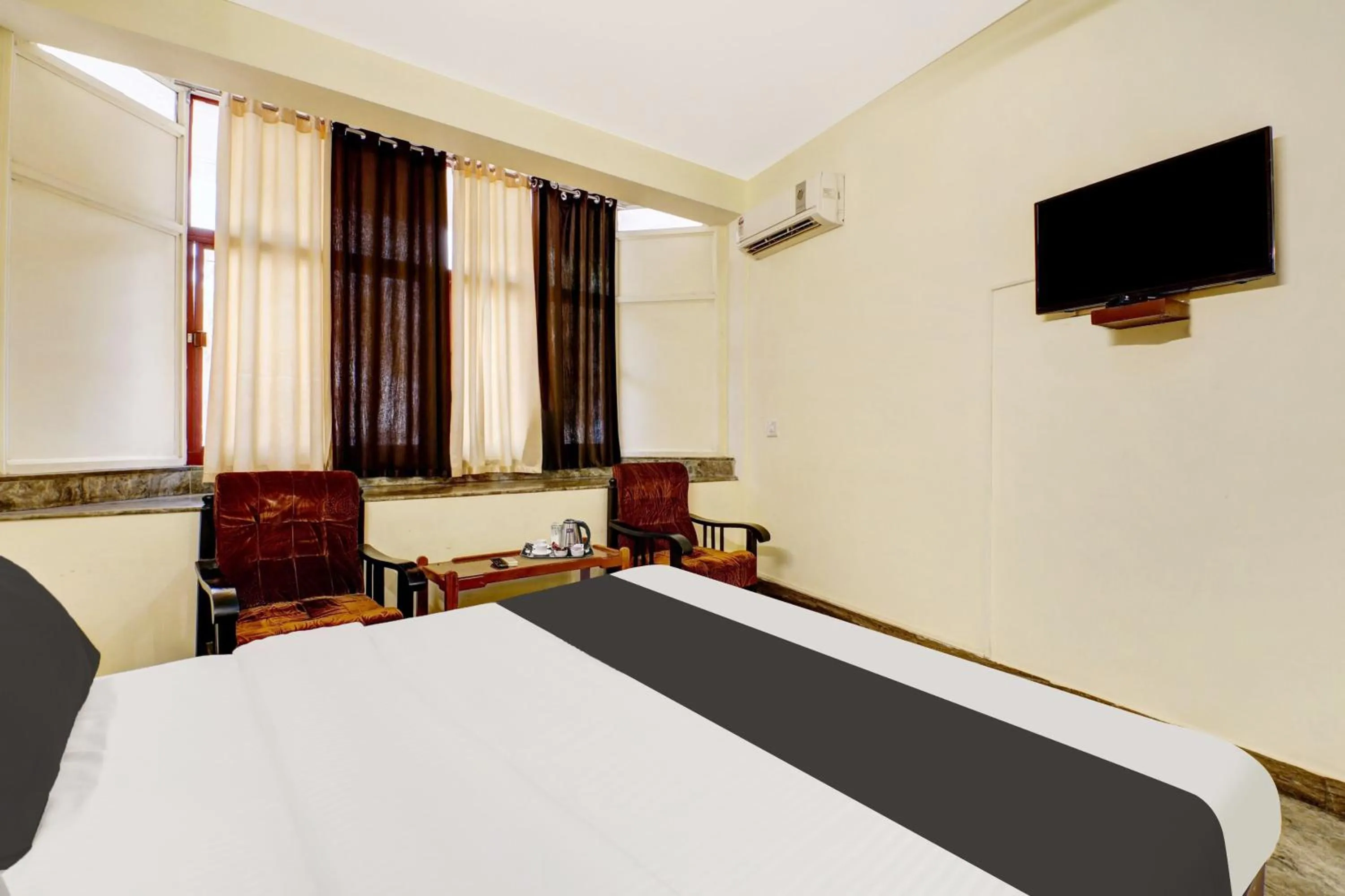 Bedroom, Bed in Super Hotel O East Nada