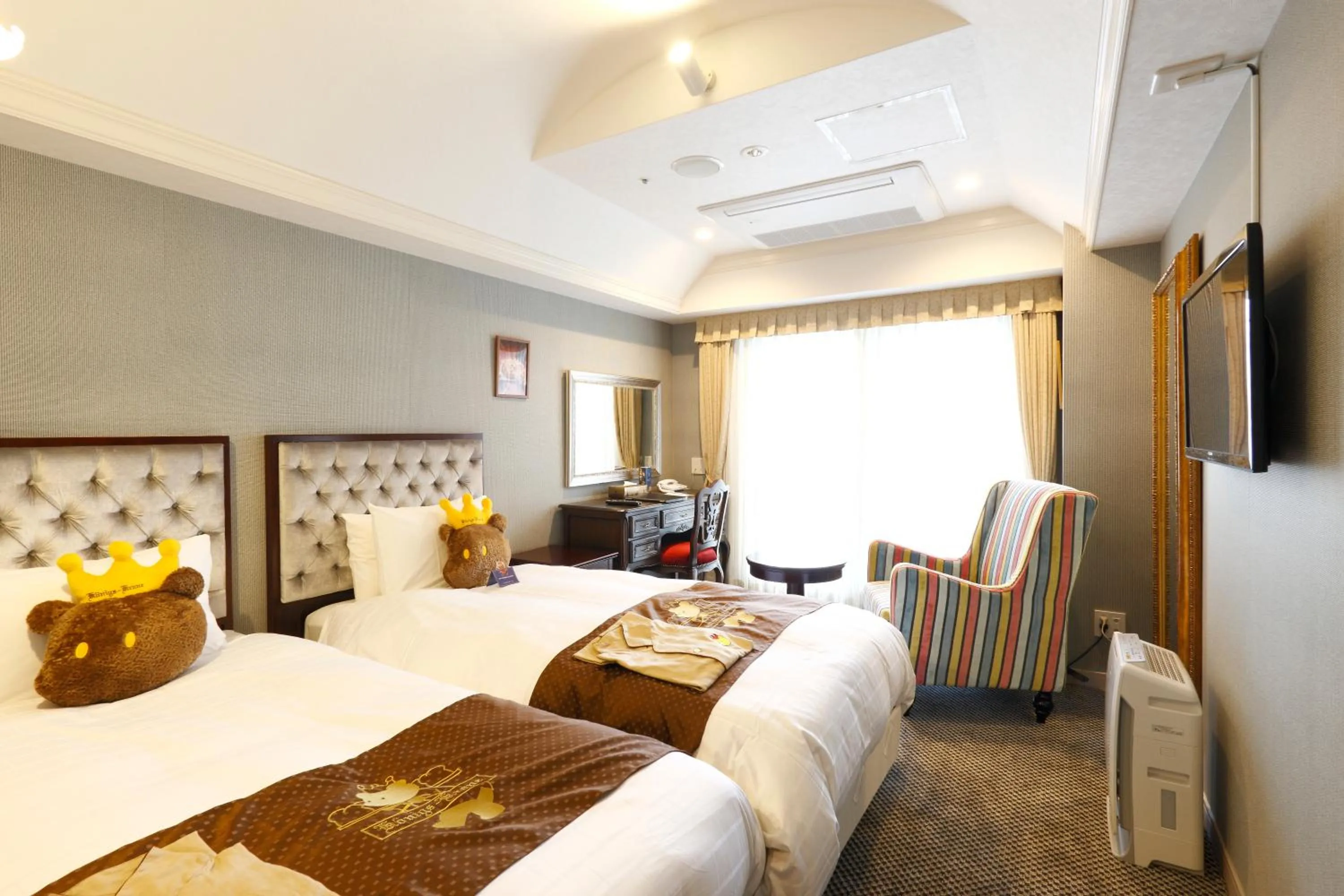 Bed in Hotel Konigs-Krone Kobe