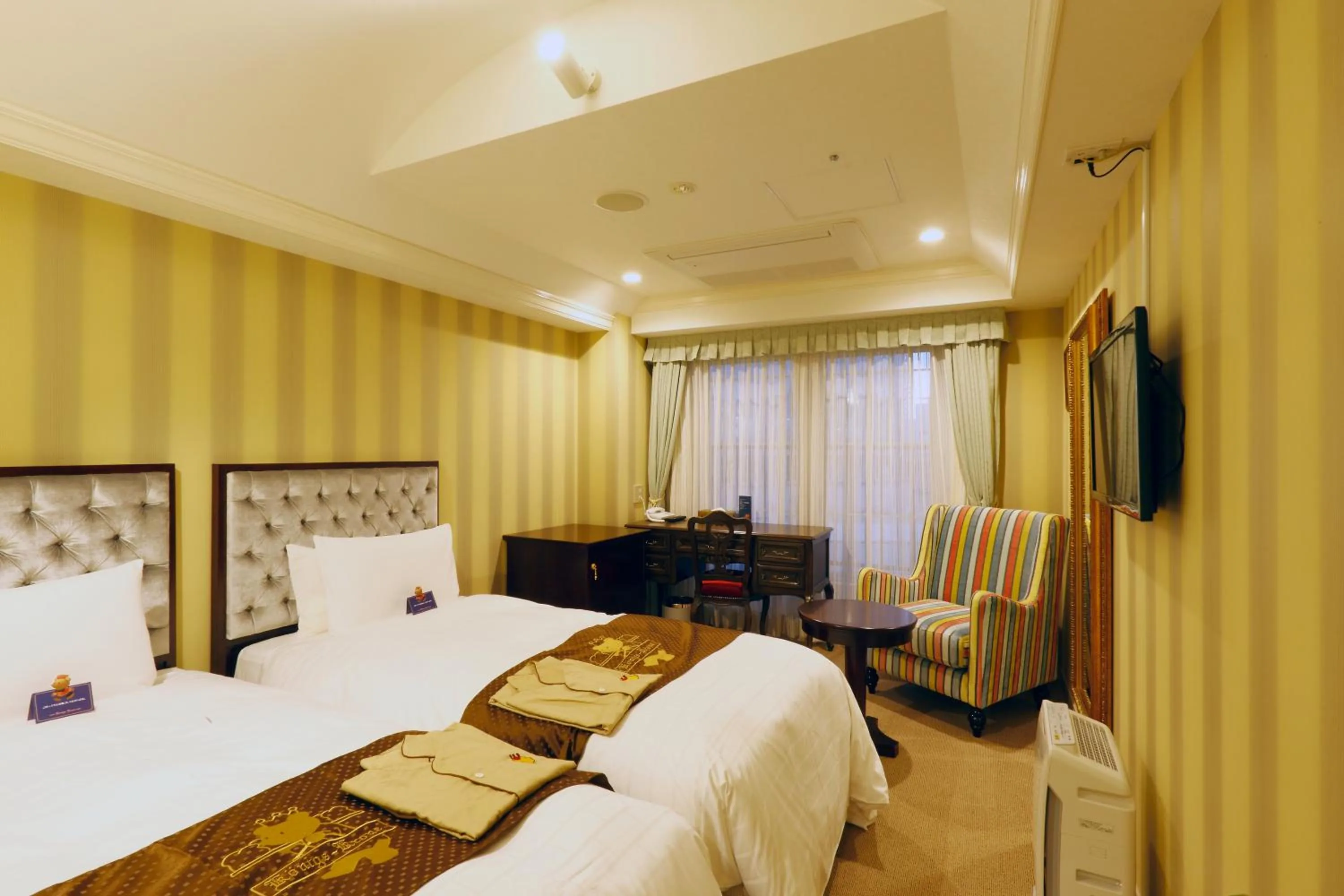 Bed in Hotel Konigs-Krone Kobe