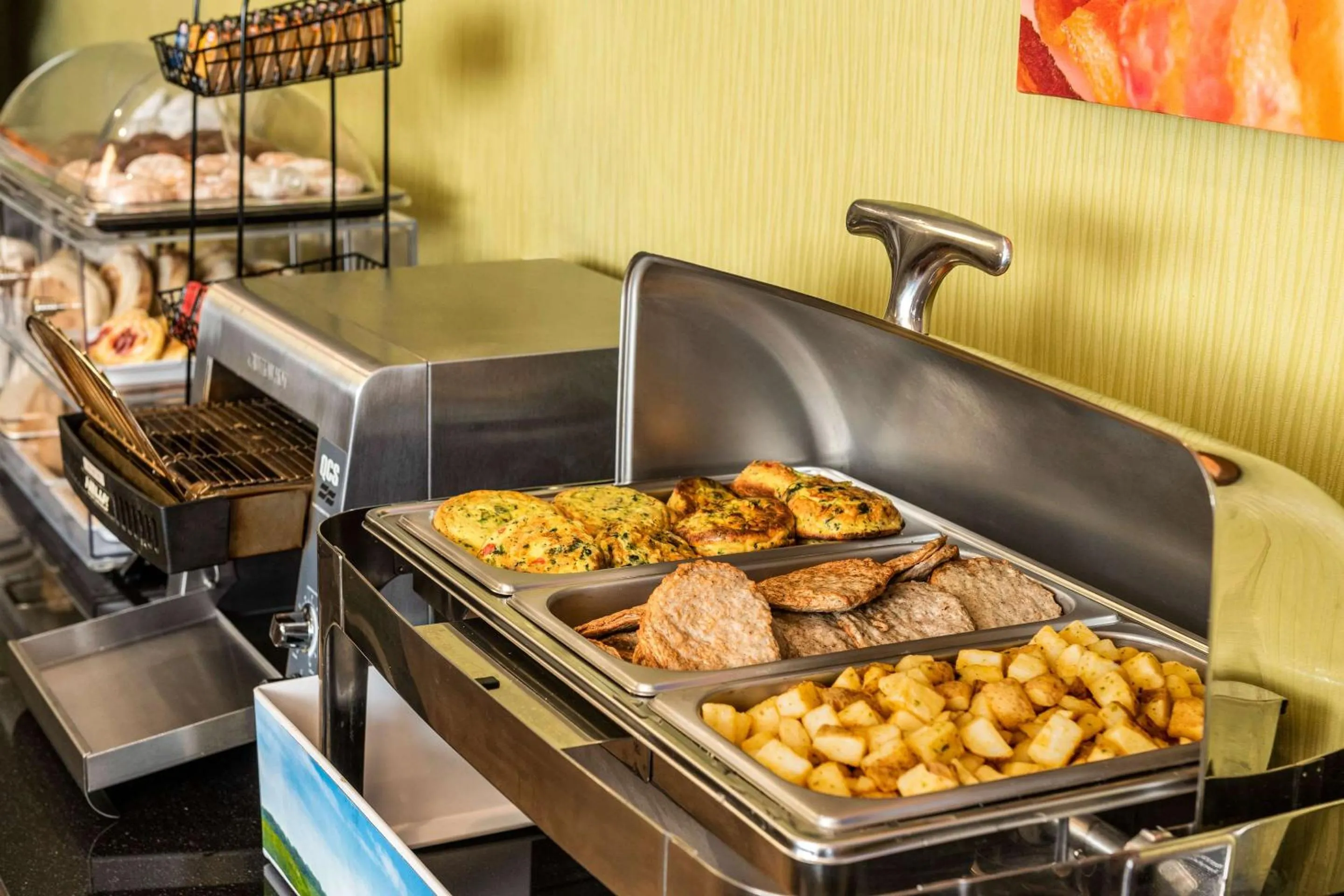 Breakfast in Comfort Inn