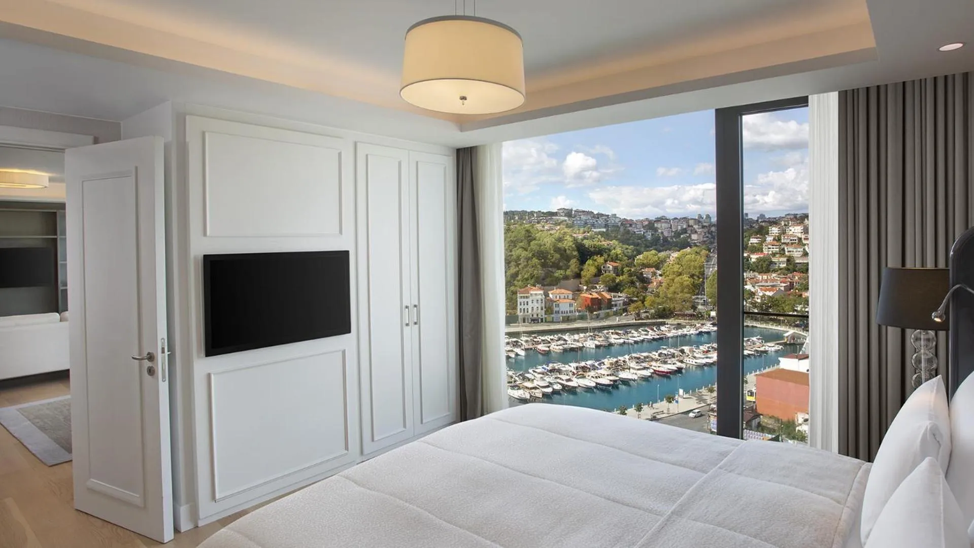 Bed in The Grand Tarabya Managed by Accor