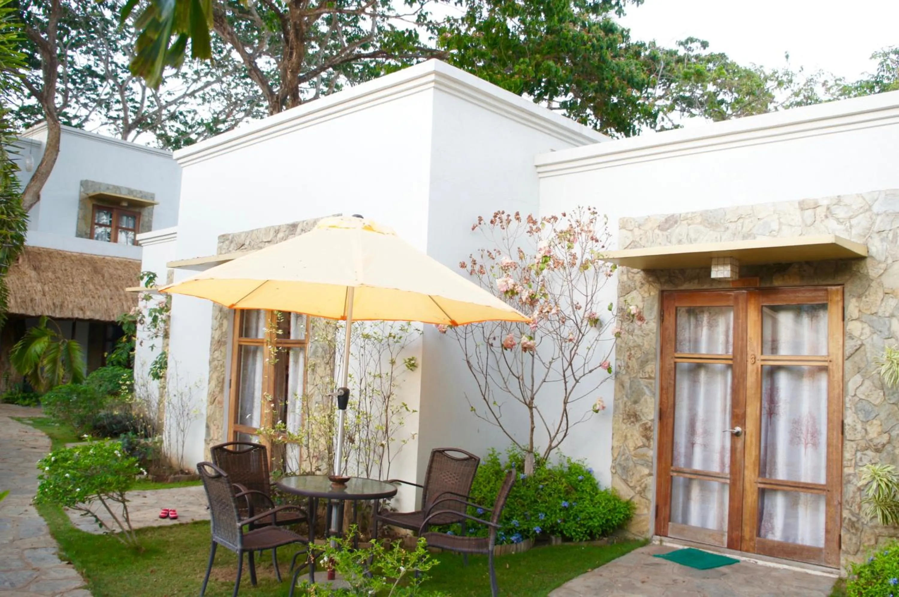 Facade/entrance in Acacia Tree Garden Hotel