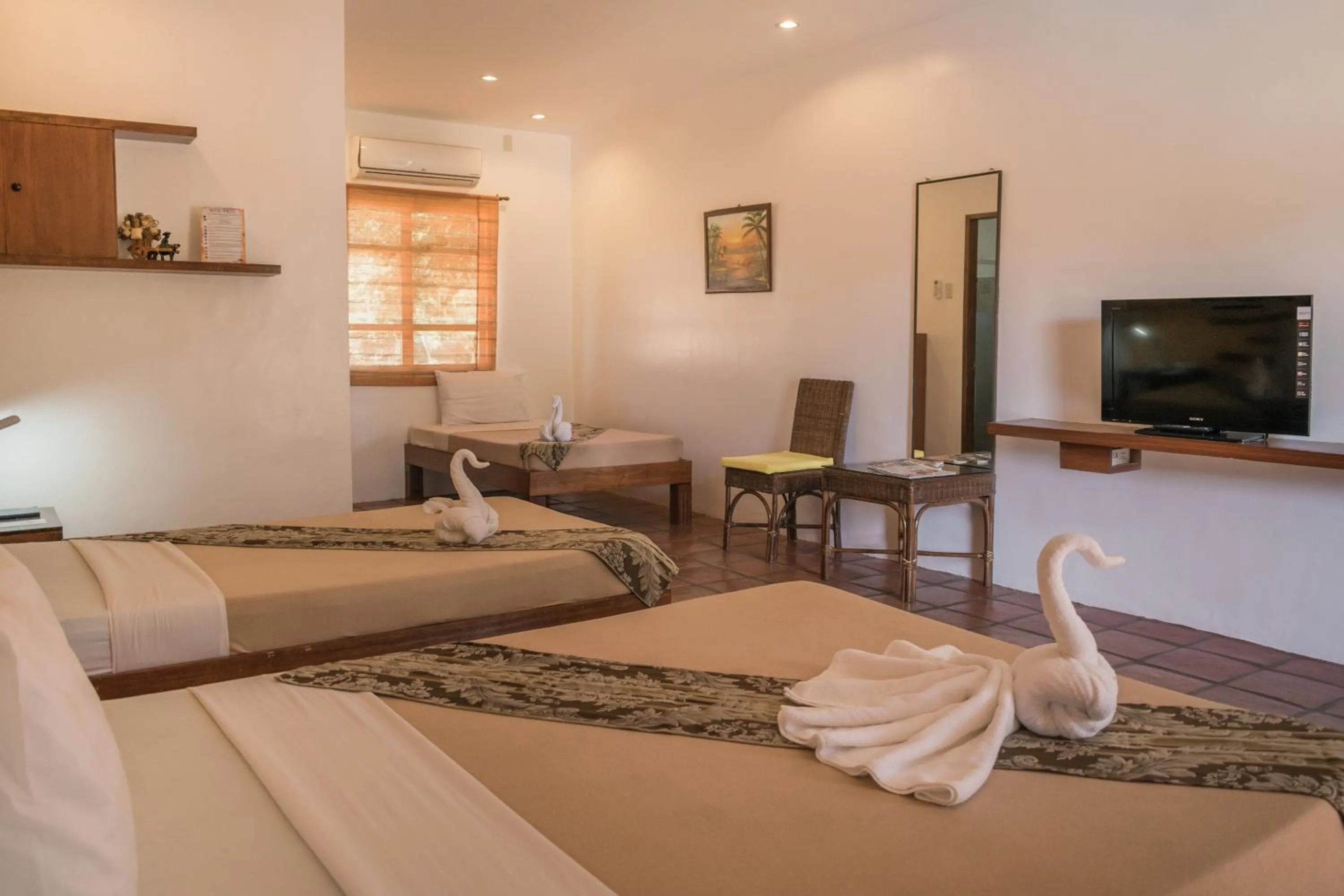 TV and multimedia in Acacia Tree Garden Hotel