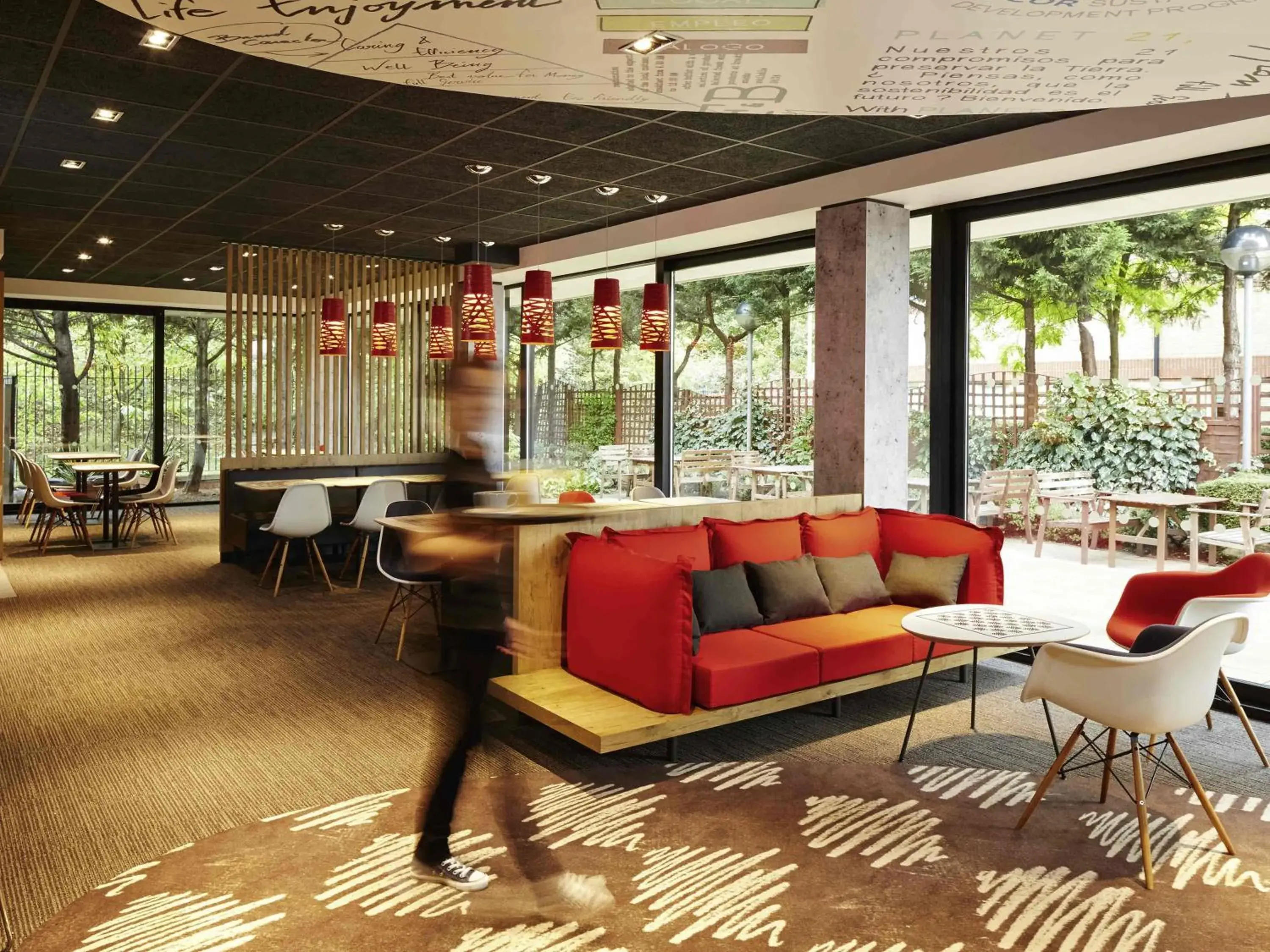 Restaurant/places to eat in ibis London Thurrock M25 Restaurant/places to eat in ibis London Thurrock M25